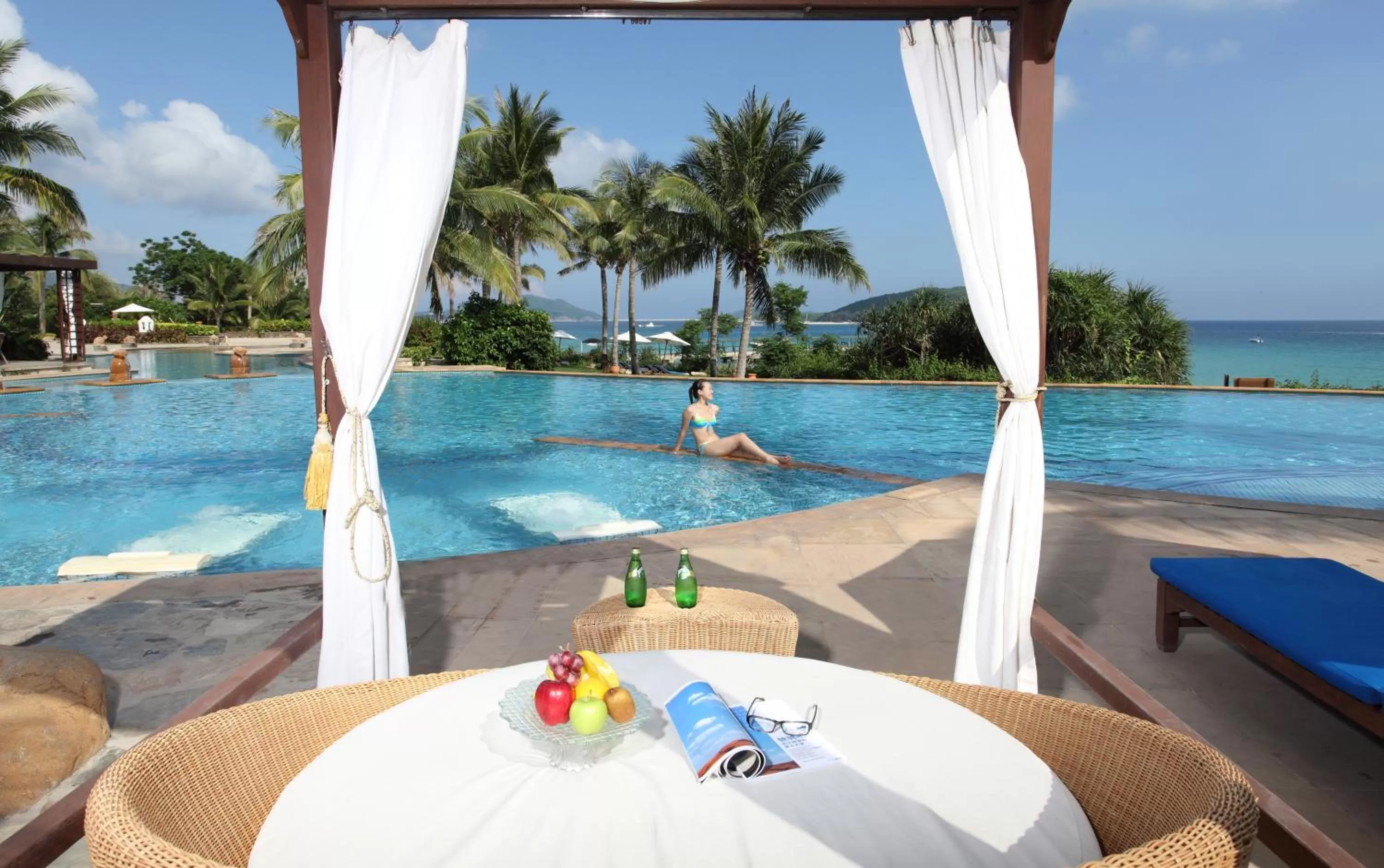 Swimming pool in Aegean Suites Sanya Yalong Bay Resort