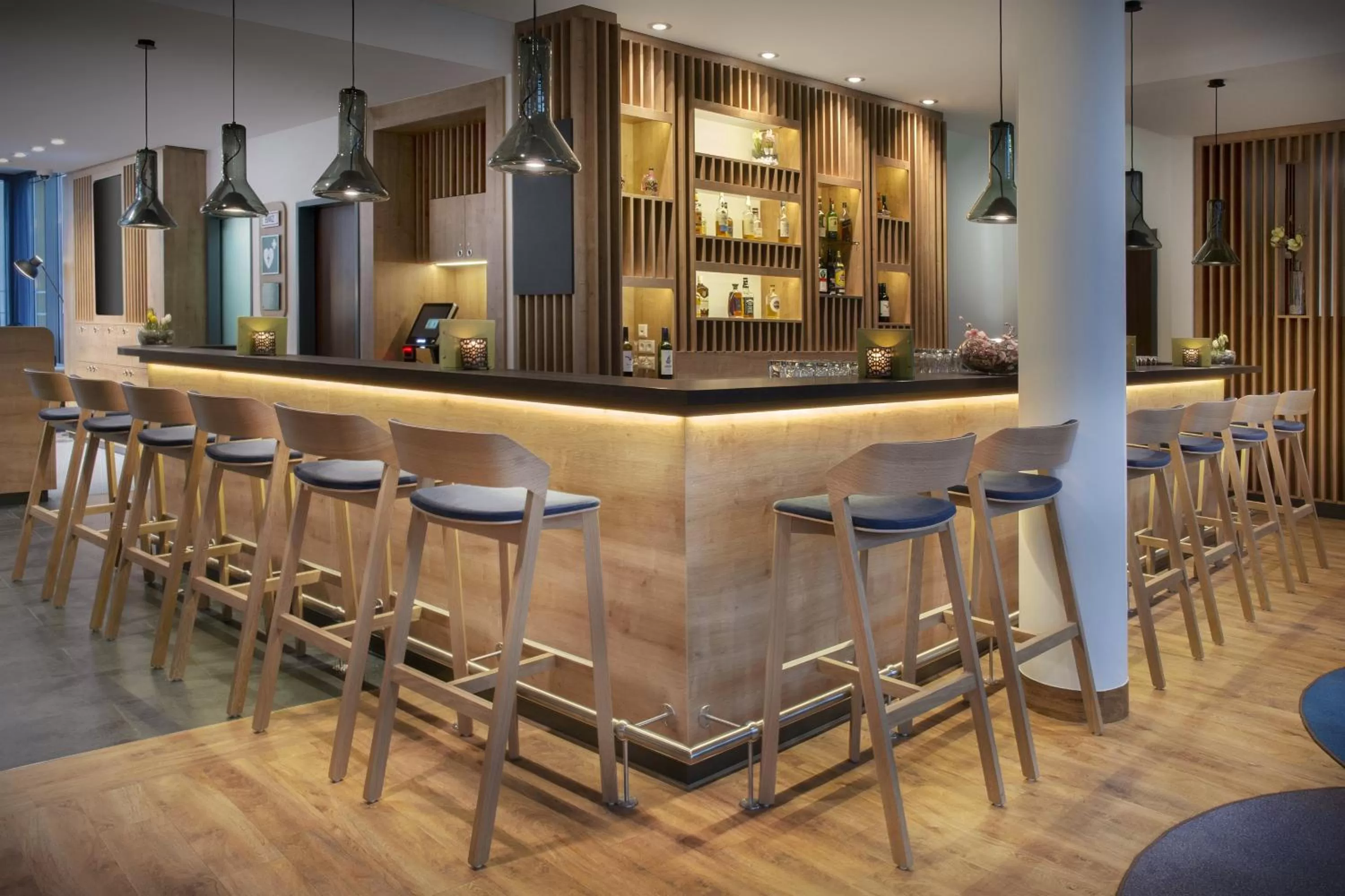 Lounge or bar in Holiday Inn Express Baden-Baden by IHG