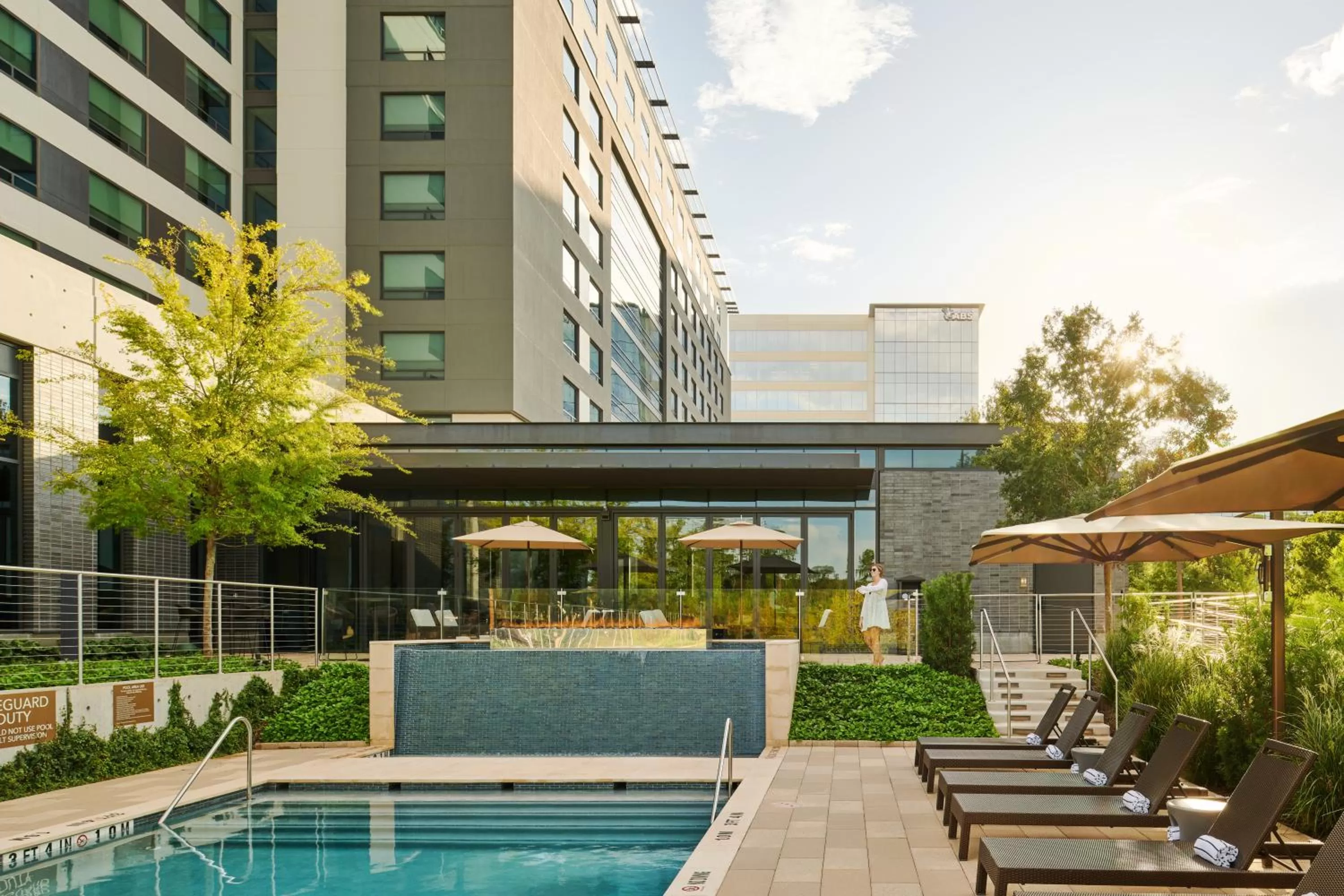 Swimming pool in Houston CityPlace Marriott at Springwoods Village