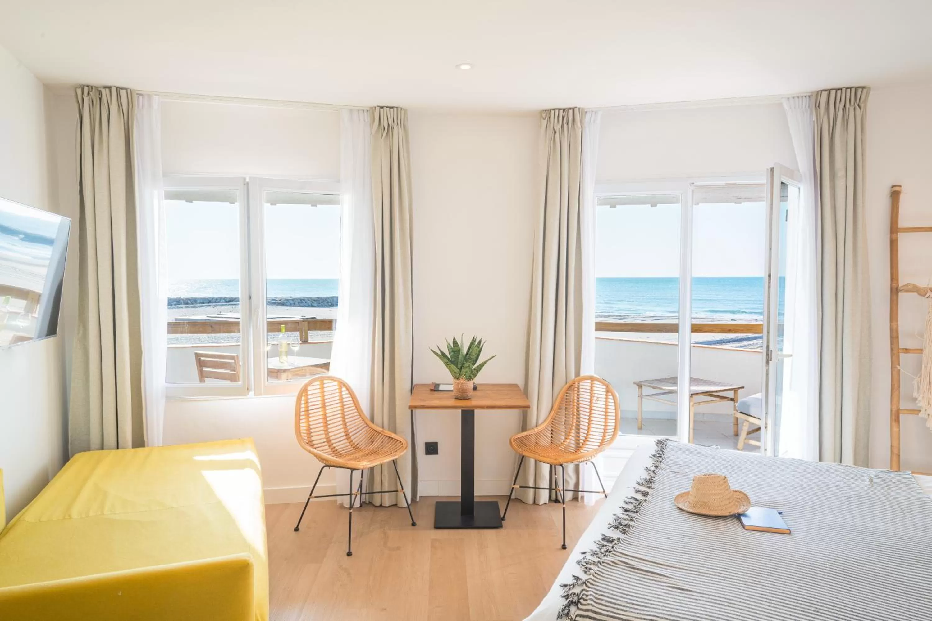 Bed in Hôtel Casa Marina