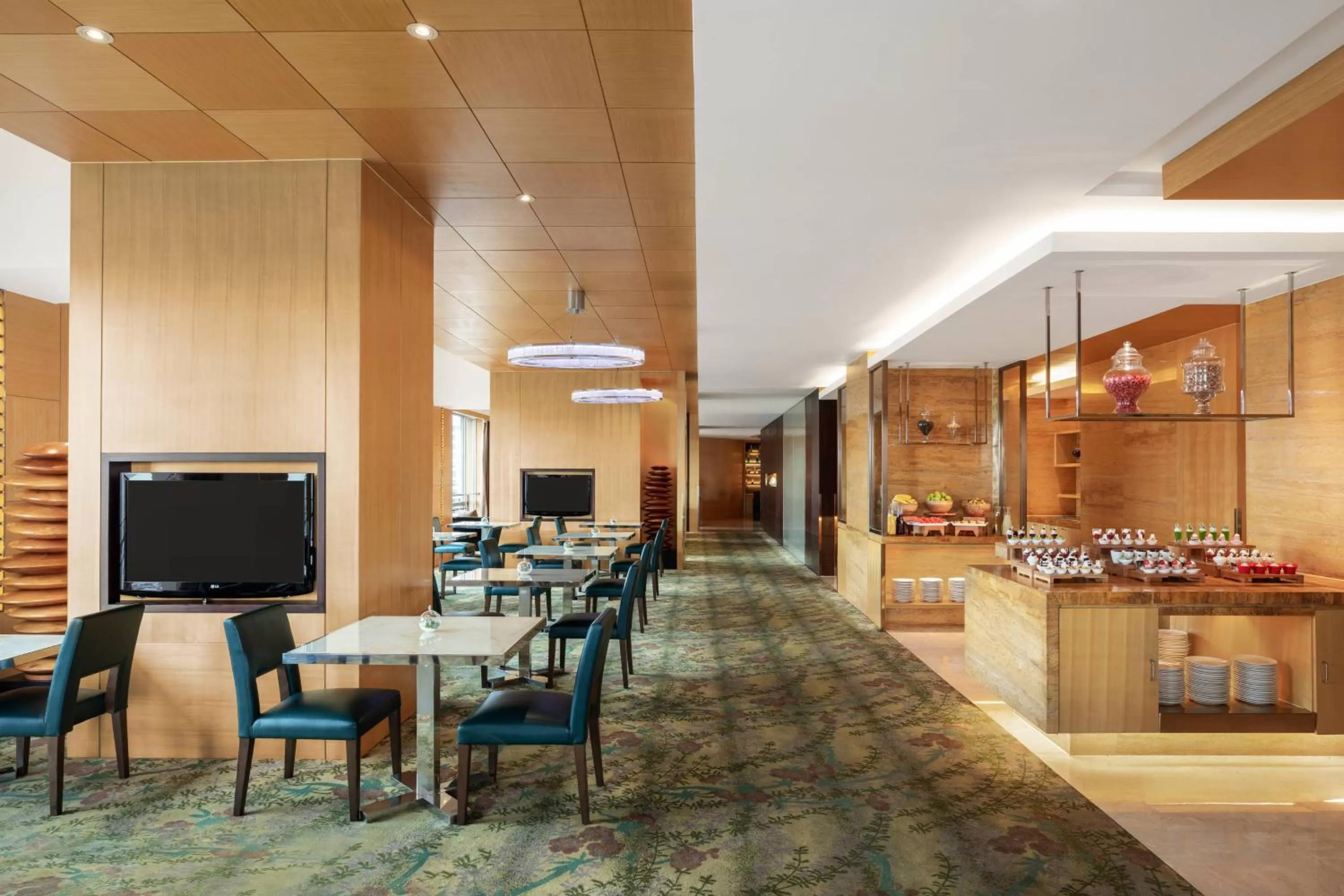 Lounge or bar in Courtyard by Marriott Shanghai Central