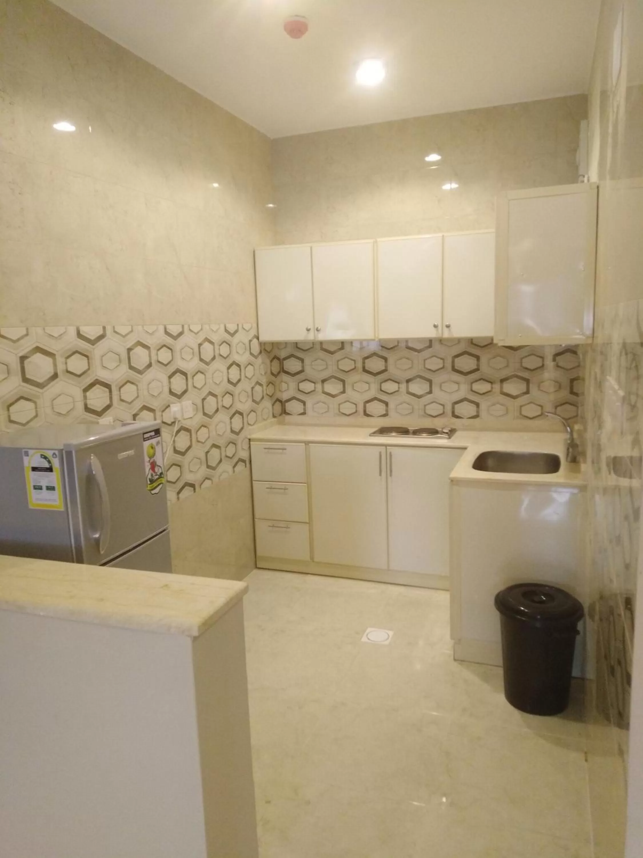 Kitchen/Kitchenette in Sunrise Furnished Apartment
