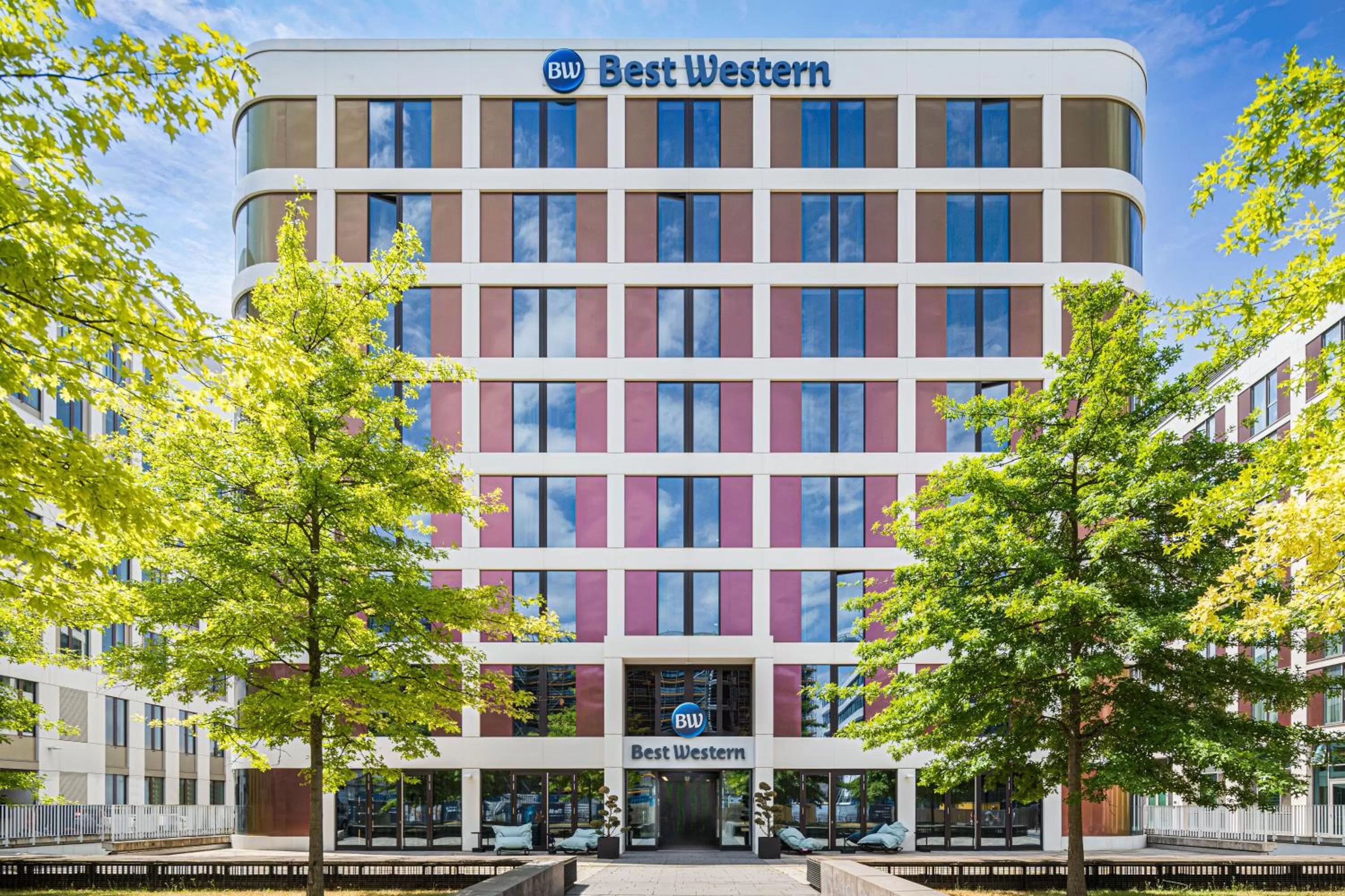 Property building in Best Western Hotel Airport Frankfurt