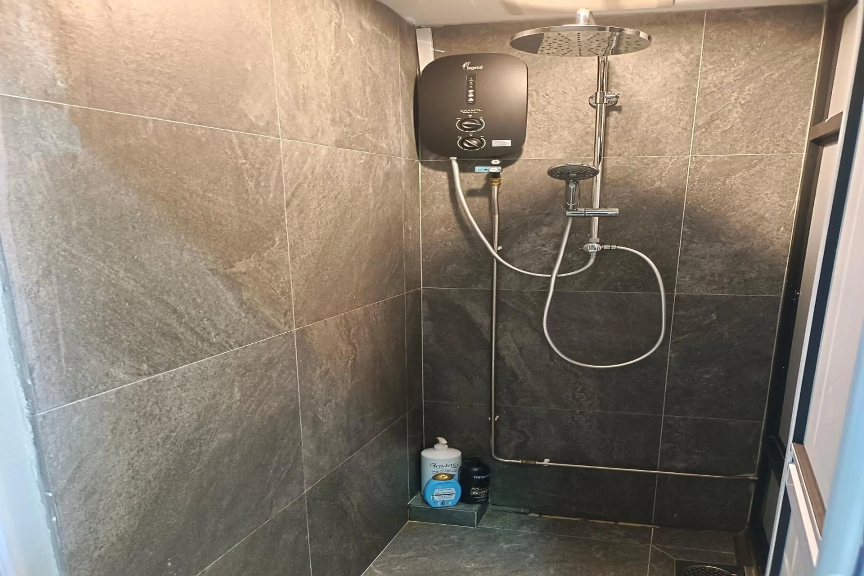 Bathroom in Century Service World