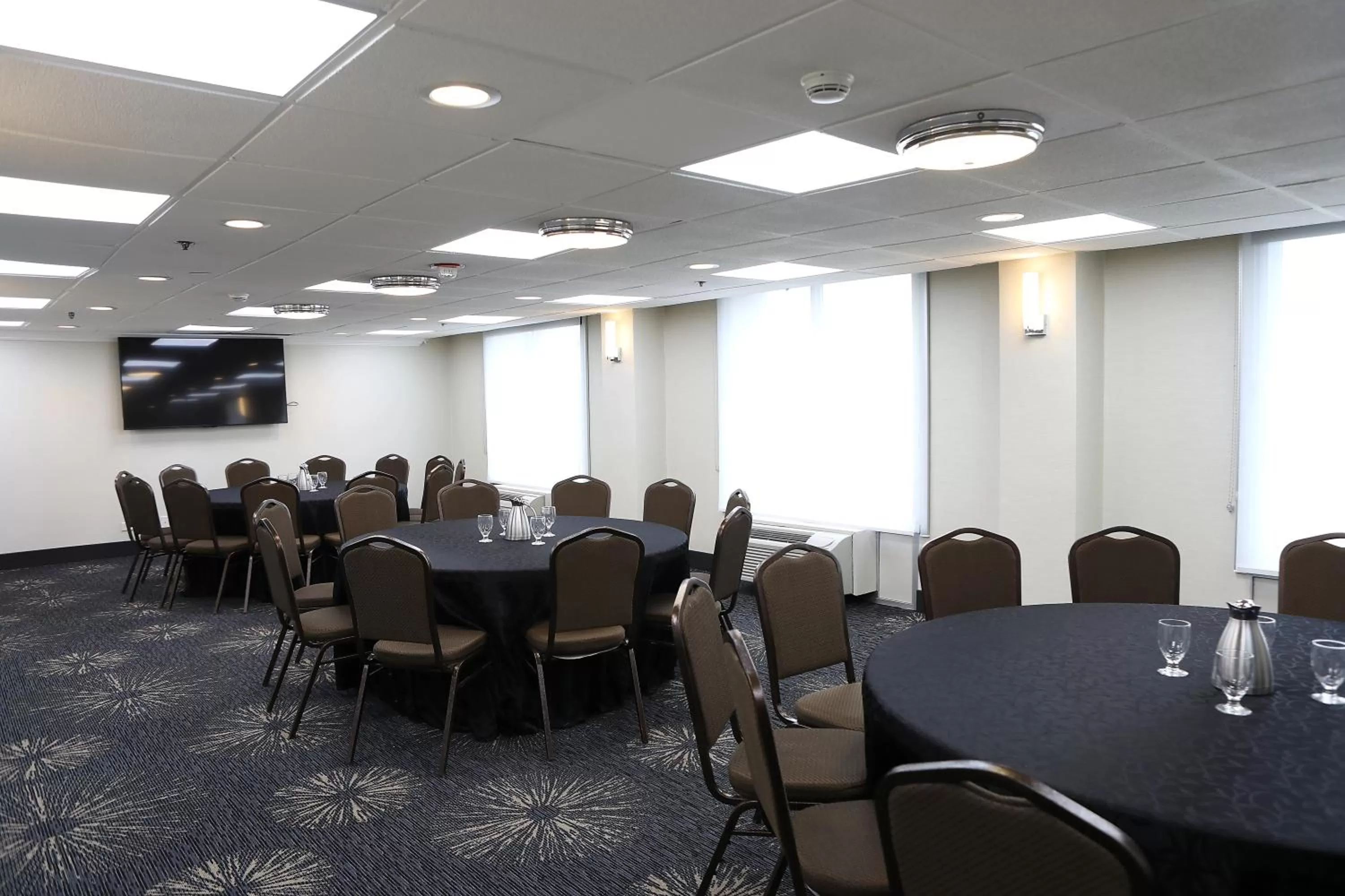 Meeting/conference room in Holiday Inn O'Hare Area by IHG