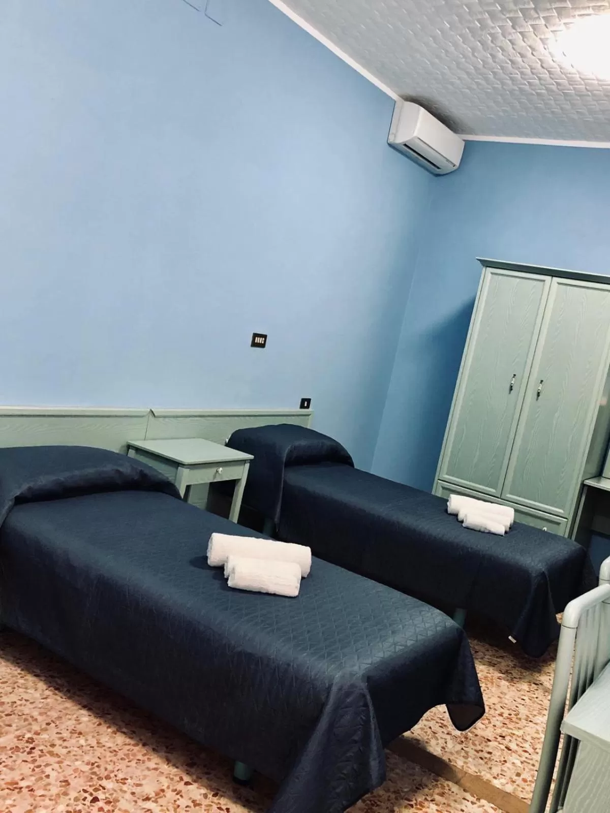 Bed in Hotel Primarosa