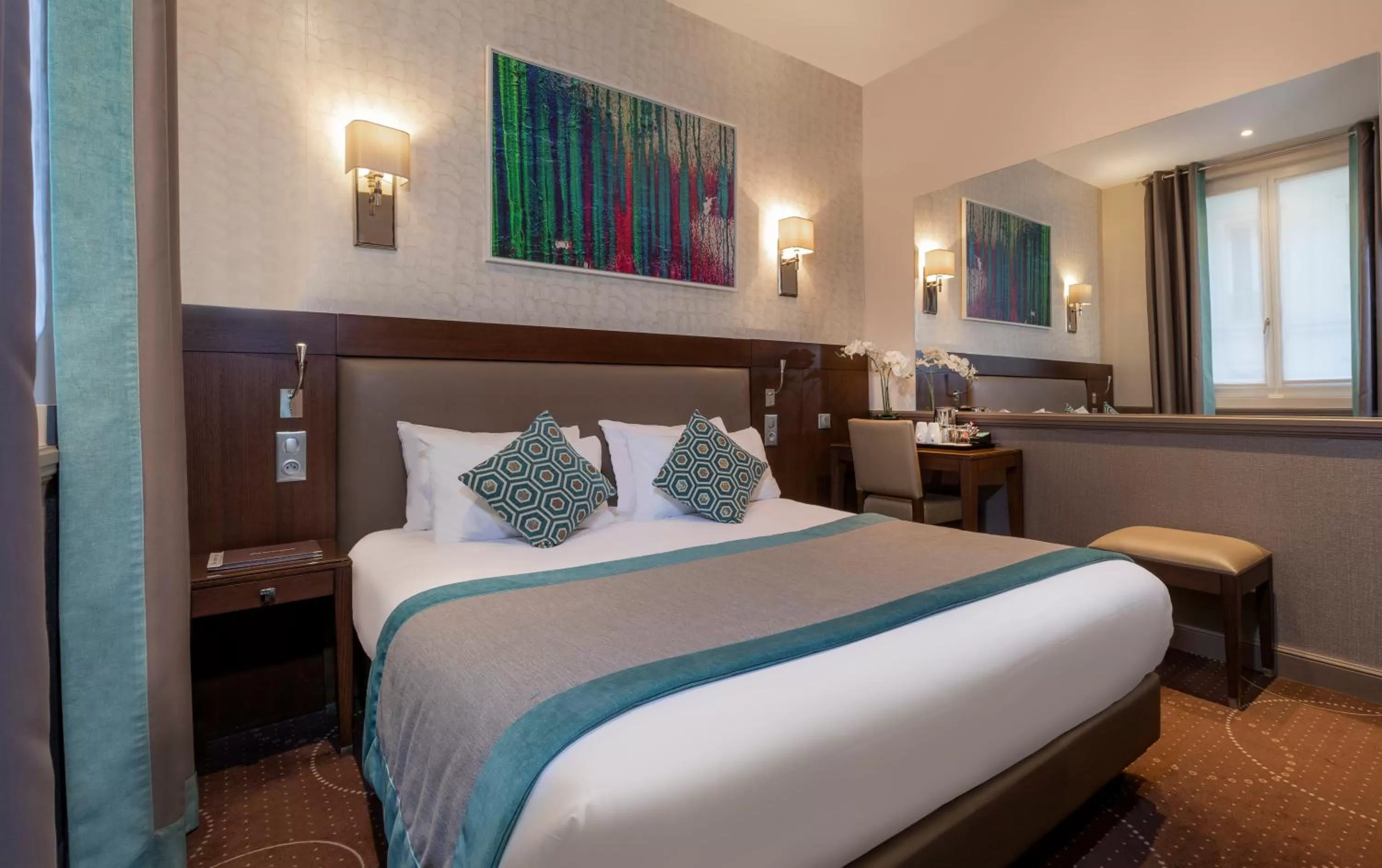 Bed in Elysées Ceramic