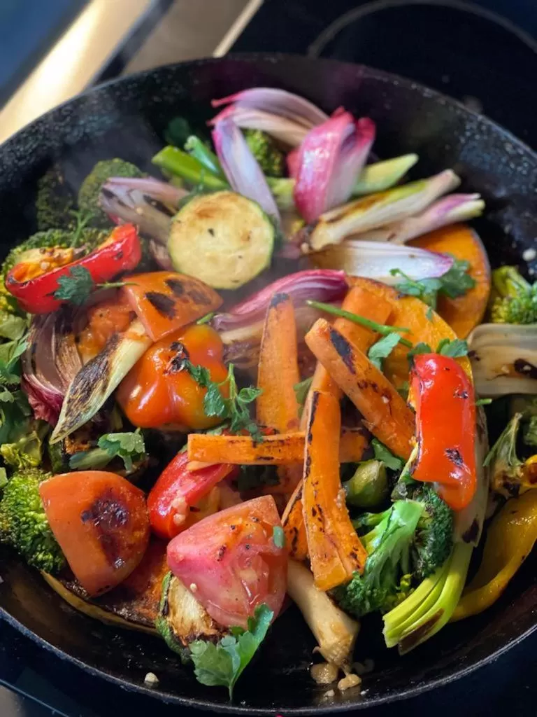 Restaurant/places to eat in Hotel & Cava Estancia Rilán