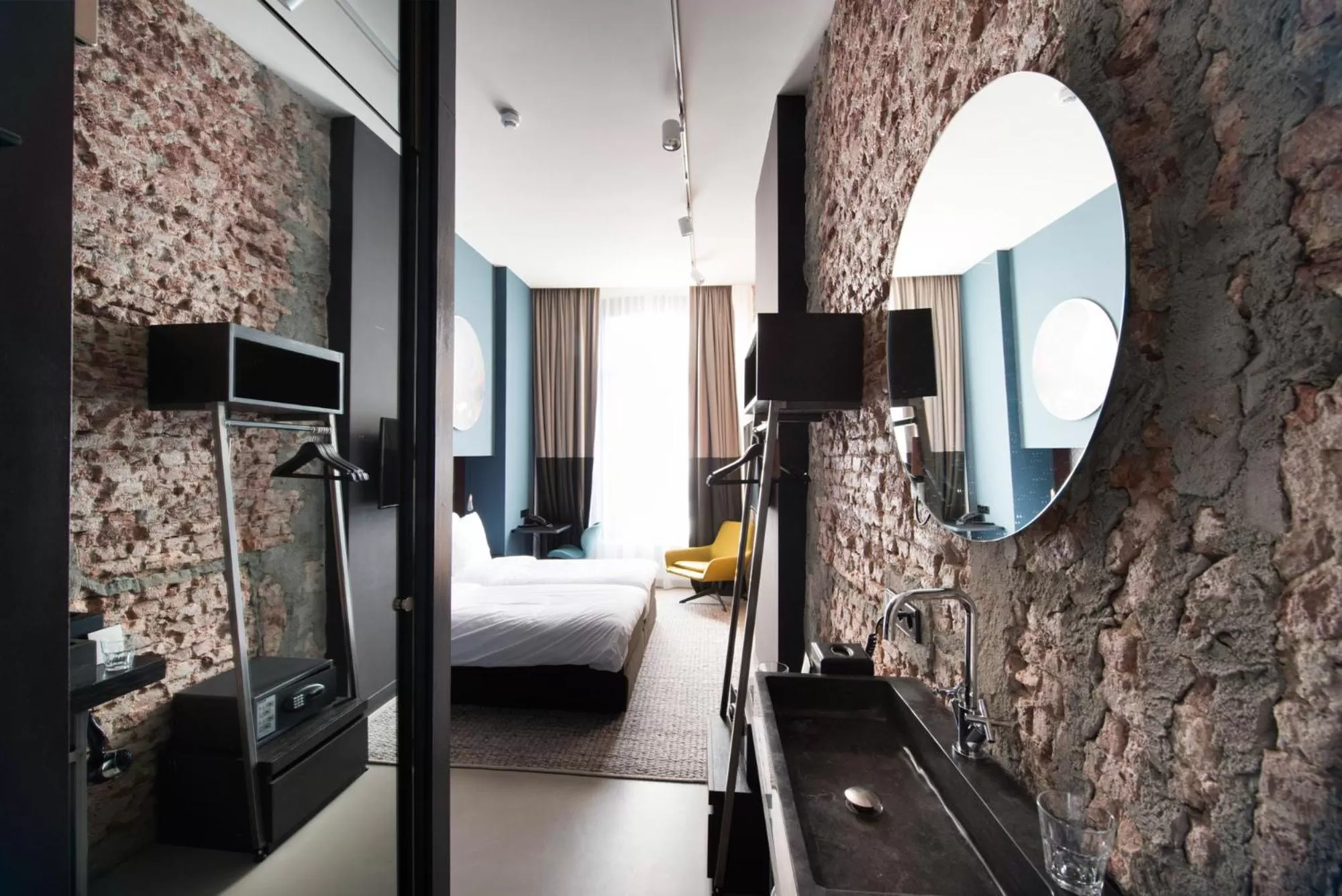 Photo of the whole room, Bed in Boutique Hotel Oosteinde