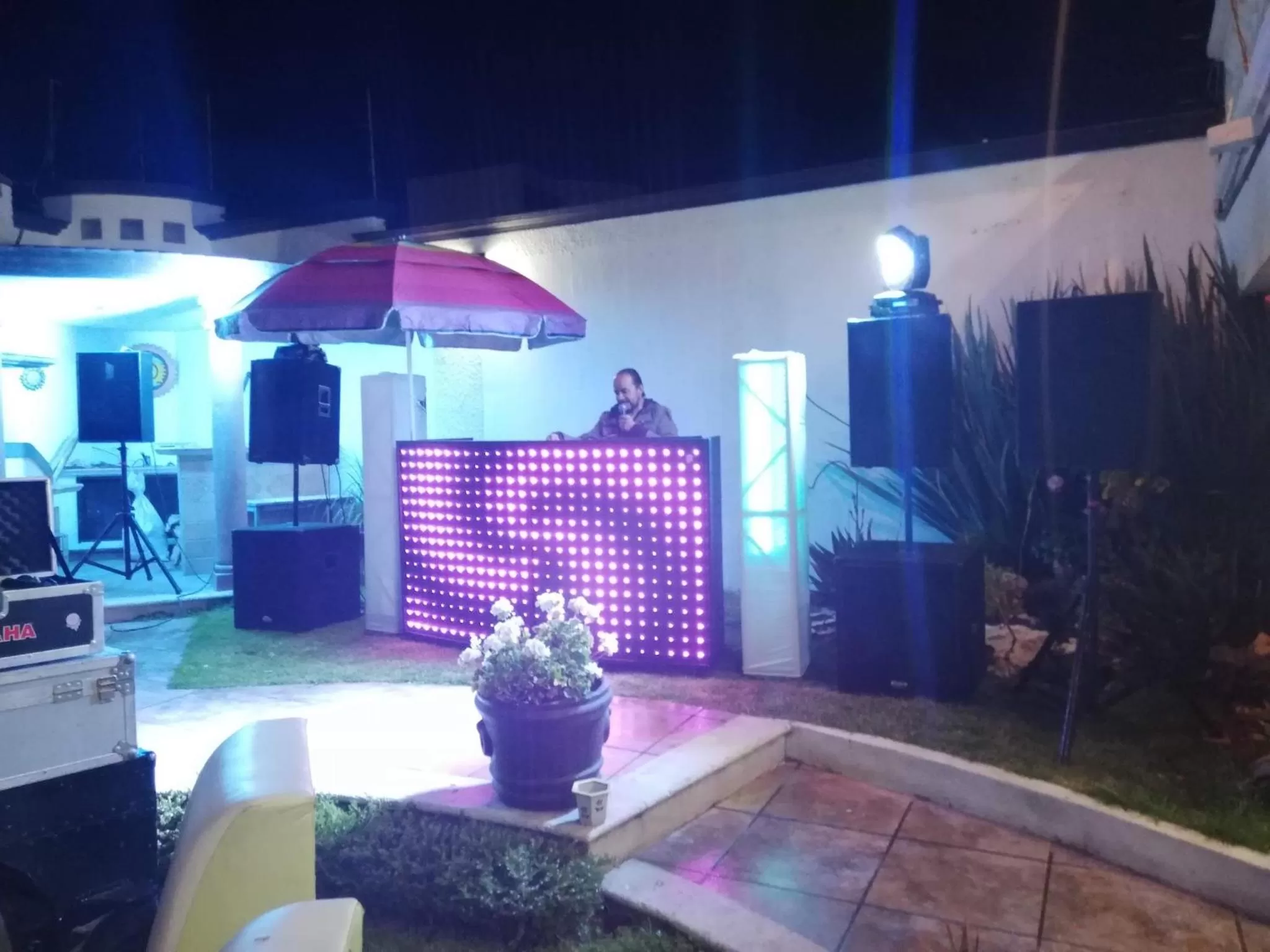 Entertainment in La Aurora Hotel Like Home