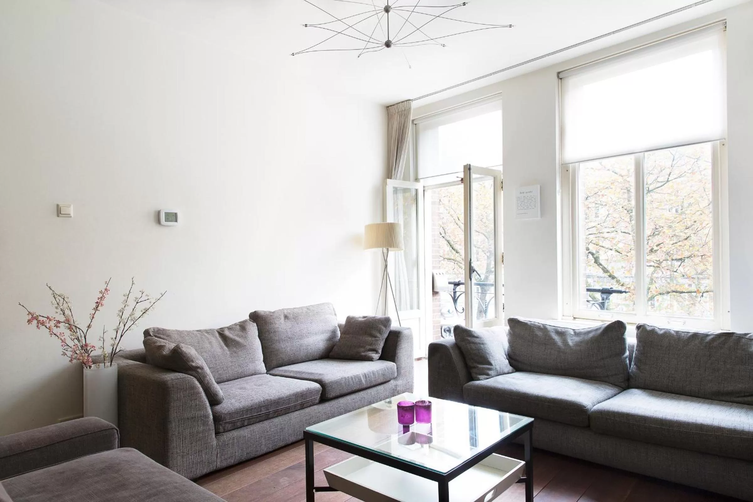 Living room, Seating Area in Marnix Modern: Supercentral 8P