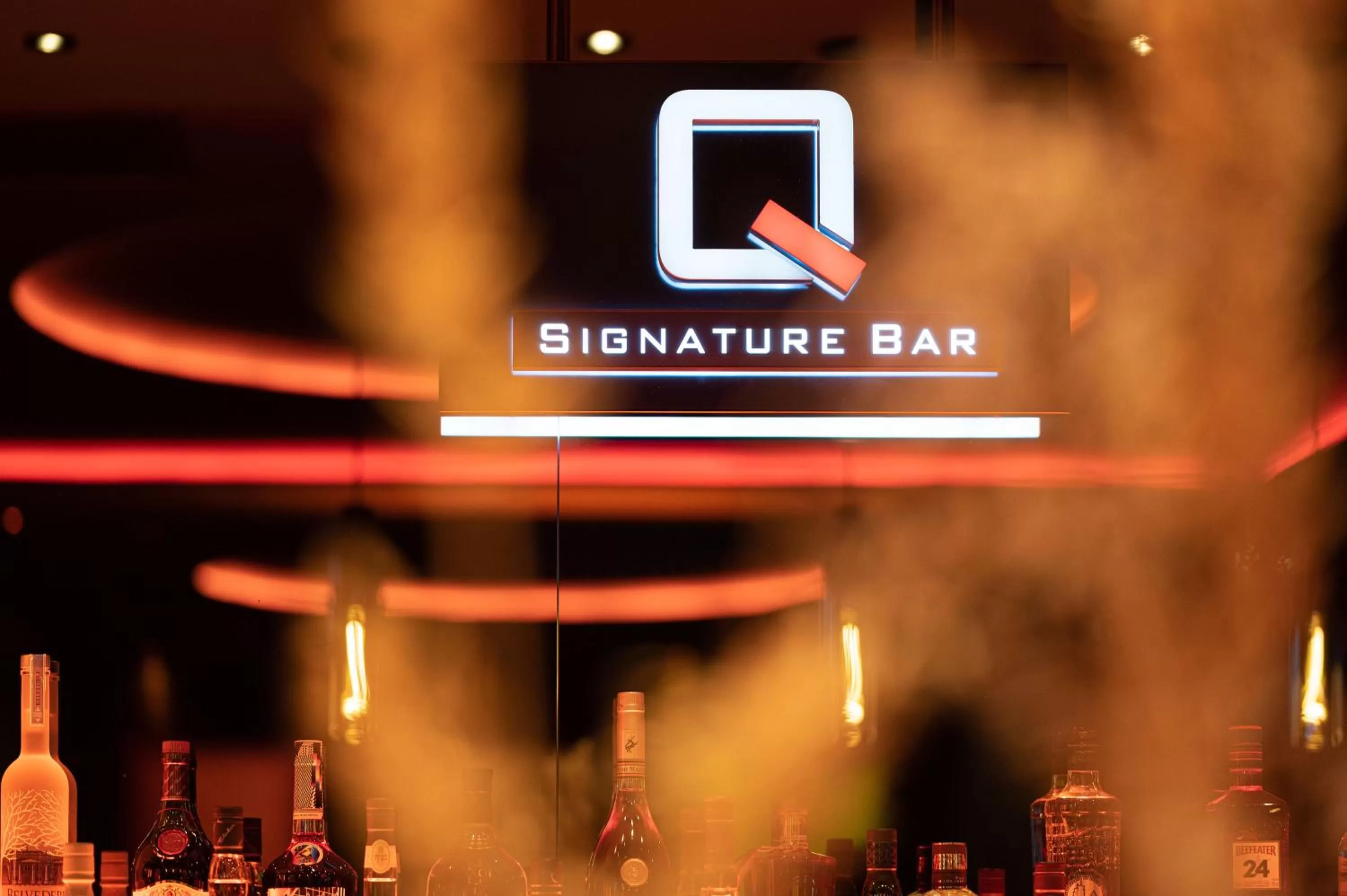 Lounge or bar in Qube Hotel Bahnstadt