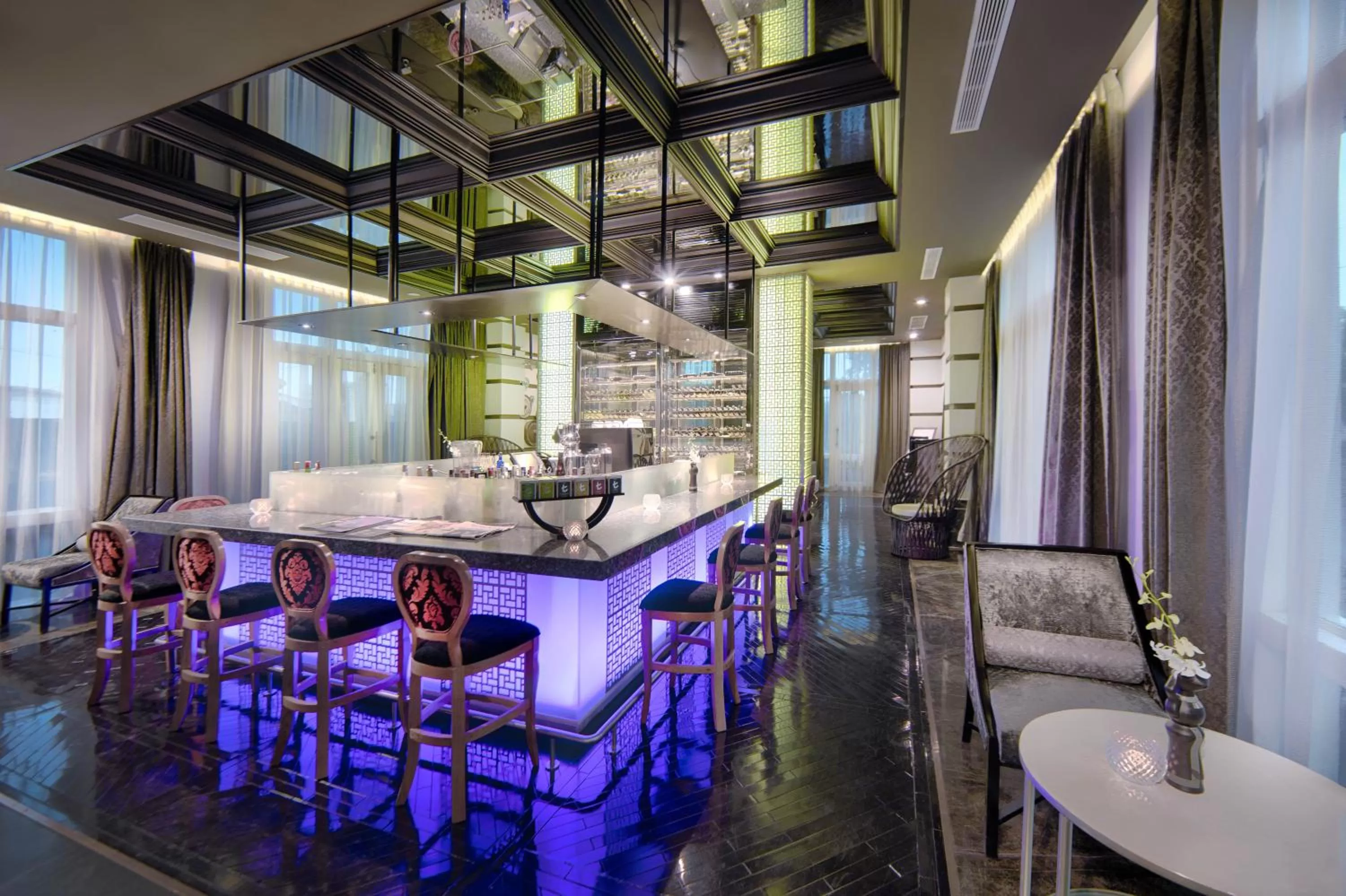 Lounge or bar, Lounge/Bar in Hotel Royal Hoi An - MGallery