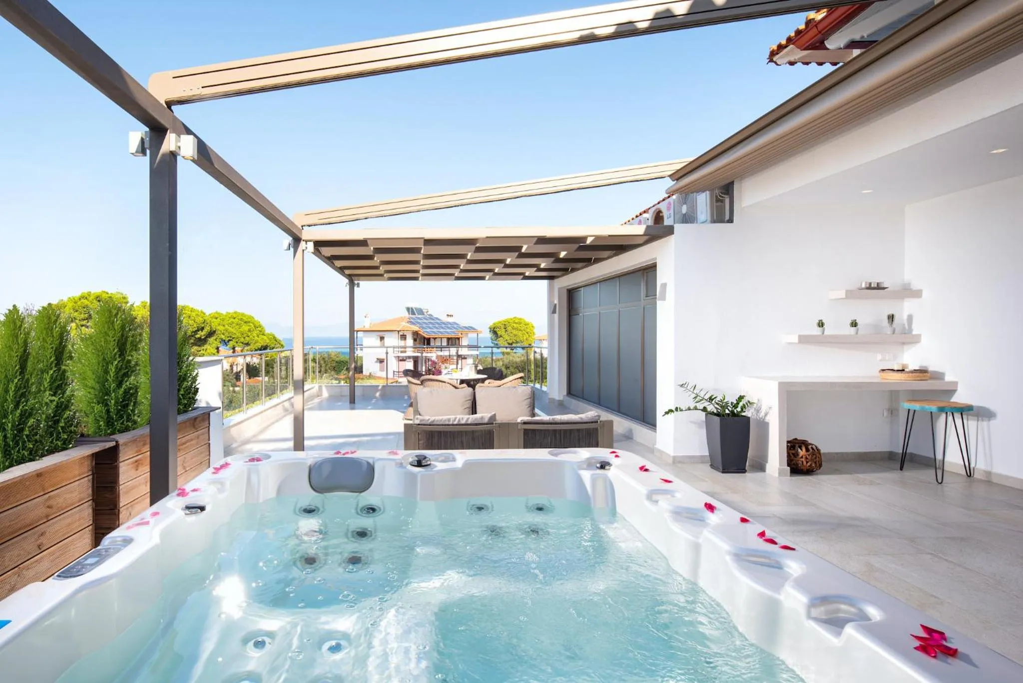 Patio in Flegra Palace