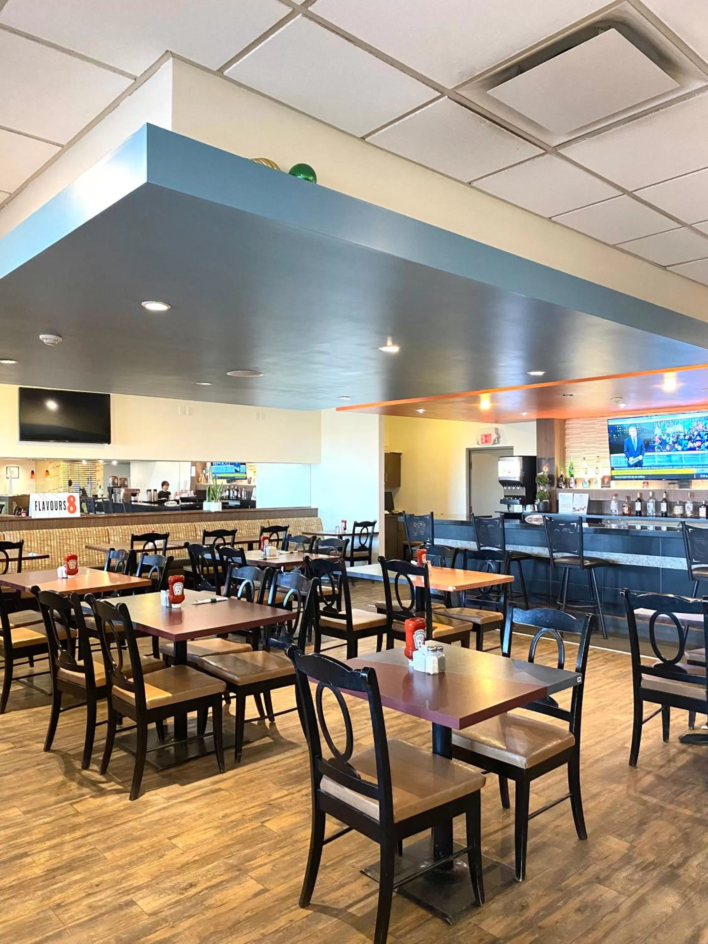 Restaurant/places to eat in The George Dawson Inn & Conference Centre