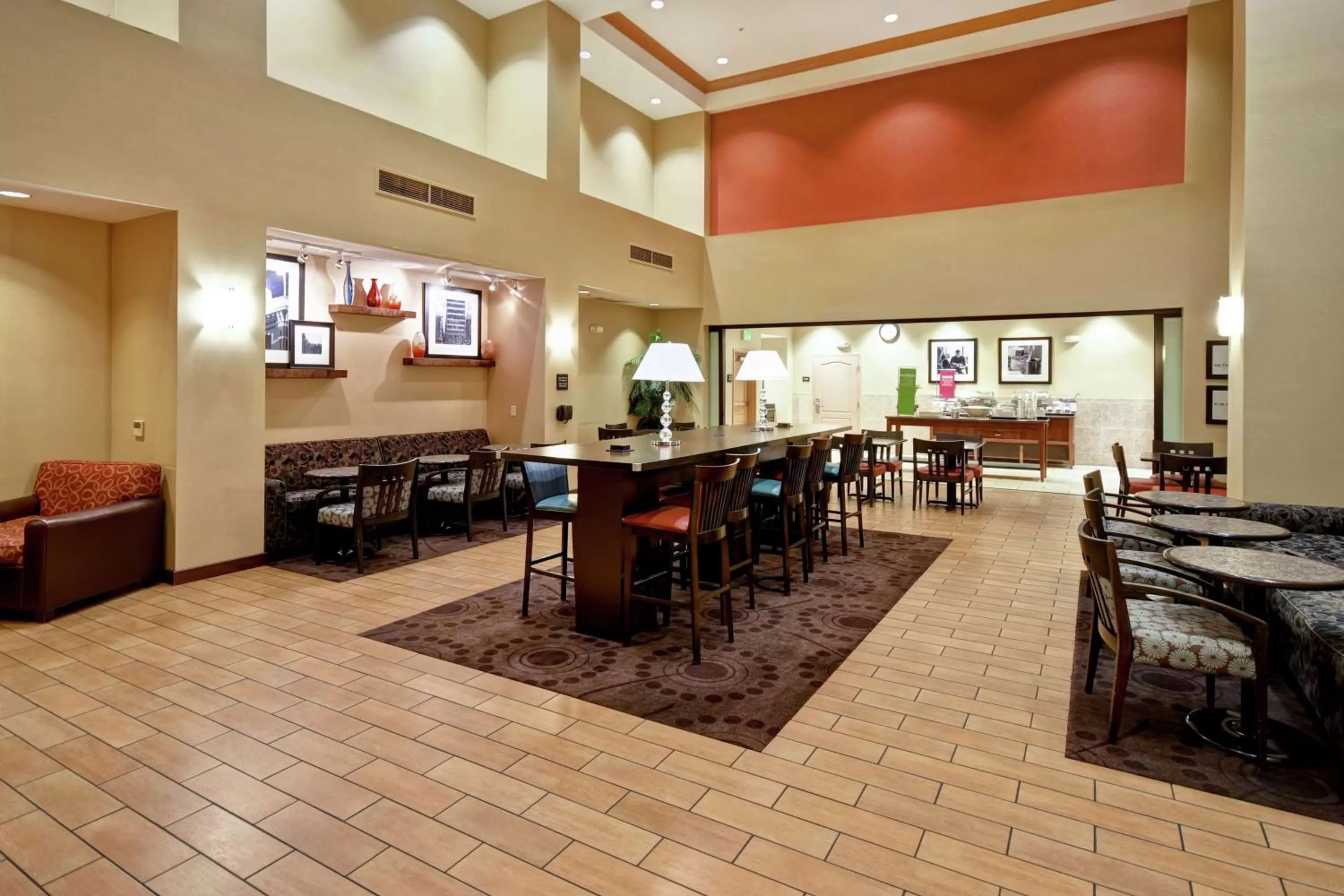 Lobby or reception in Hampton Inn & Suites Folsom