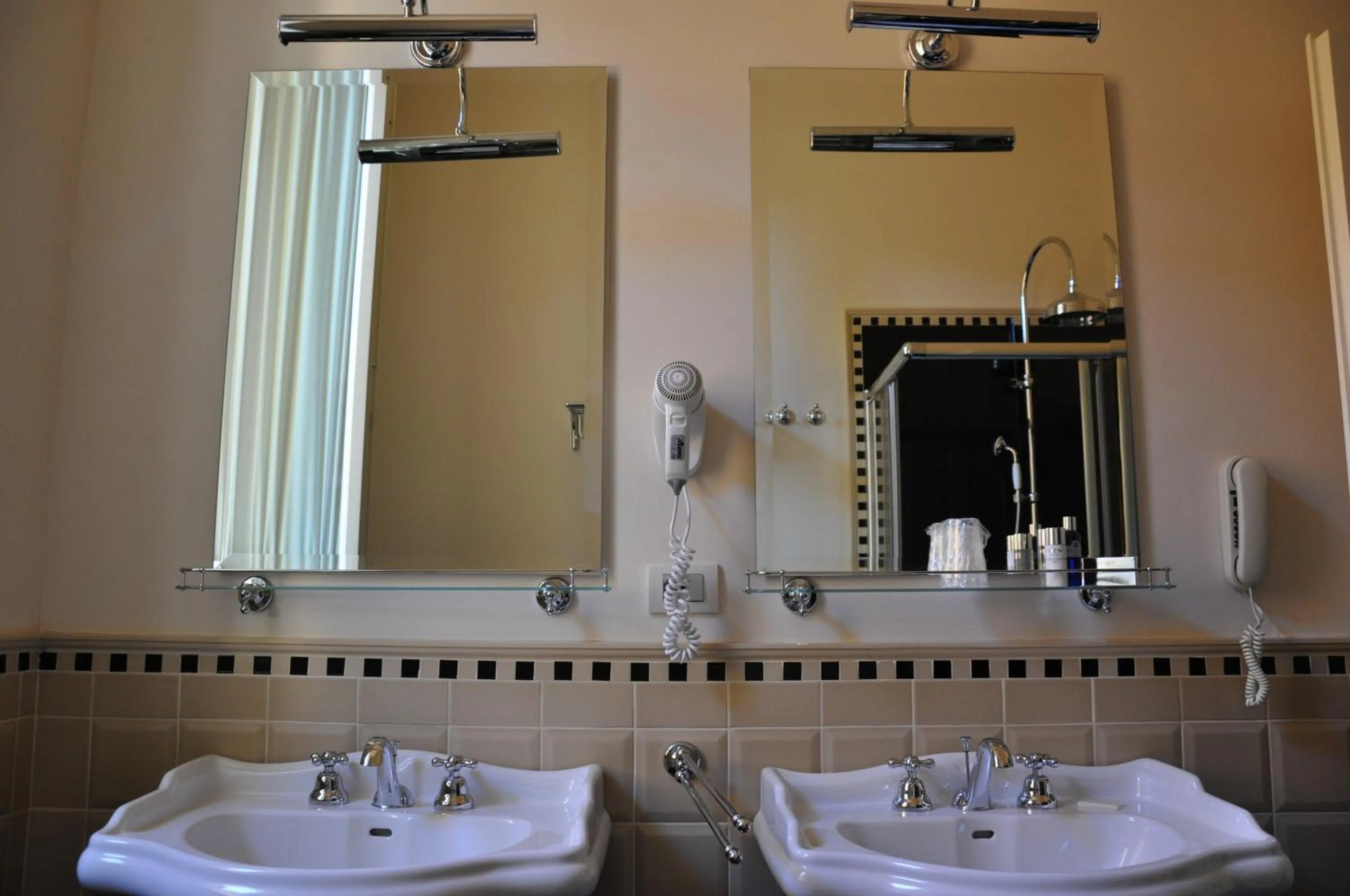 Bathroom in Hotel Patria