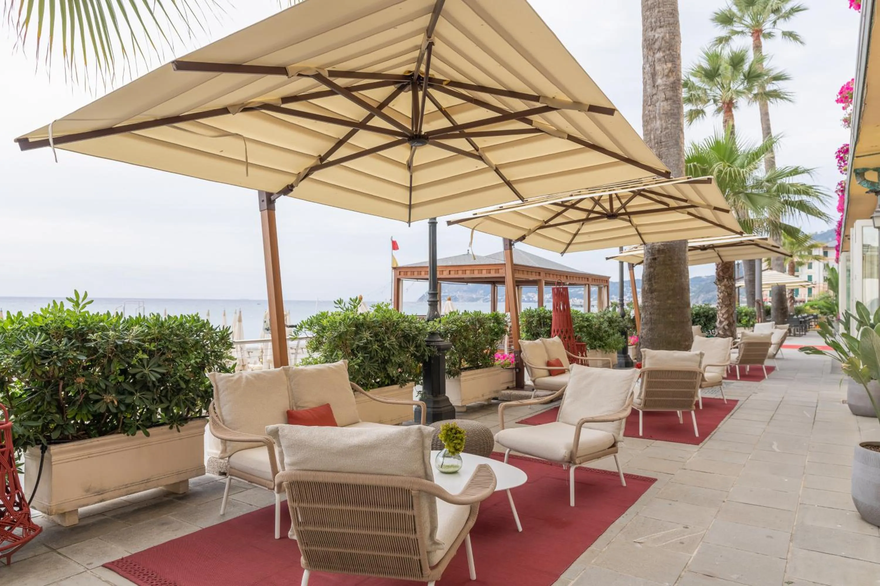 Lounge or bar in Grand Hotel Alassio Beach & Spa Resort - The Leading Hotels of the World