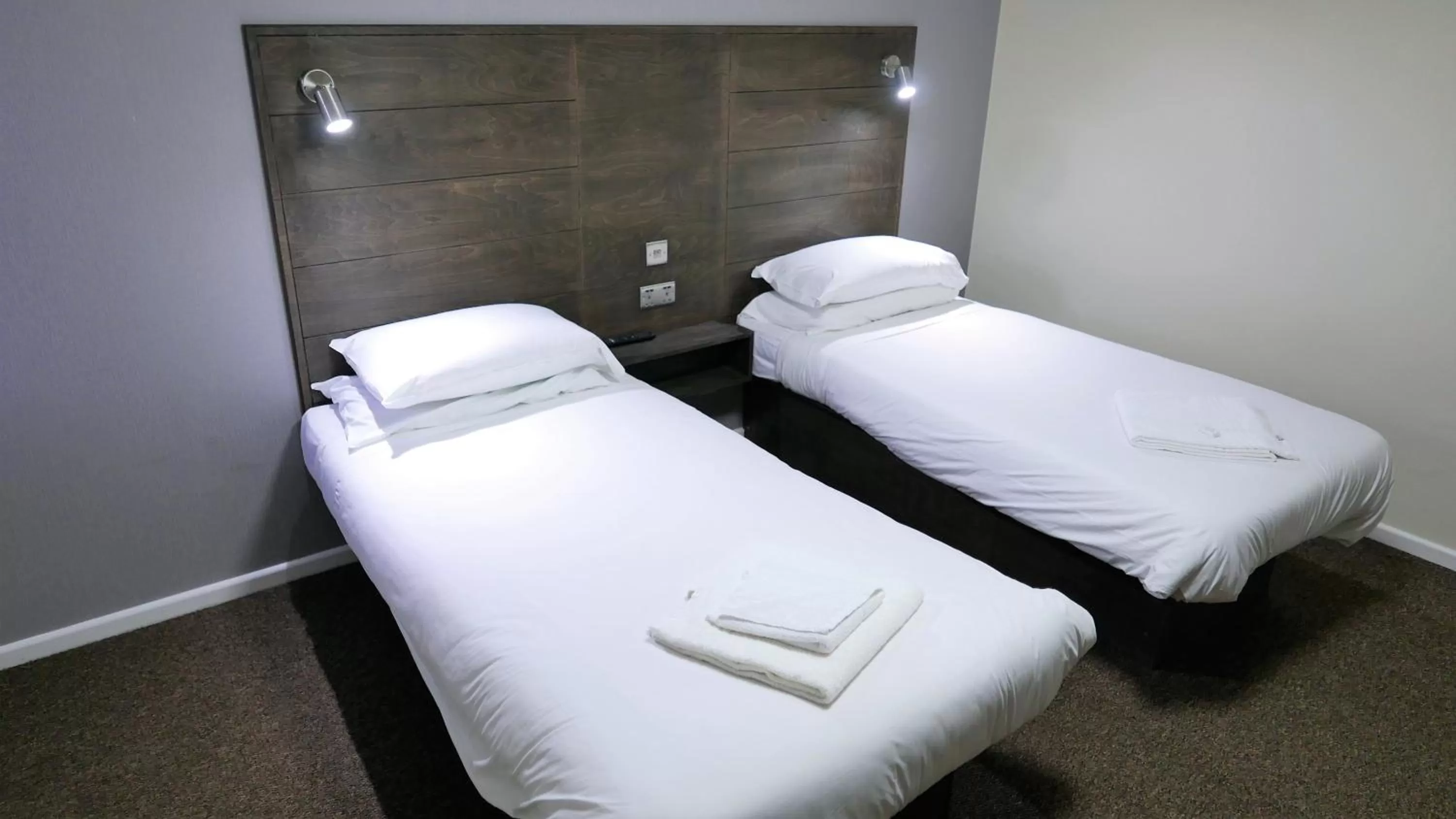 Restaurant/places to eat, Bed in Warrens Village Motel and Self Catering