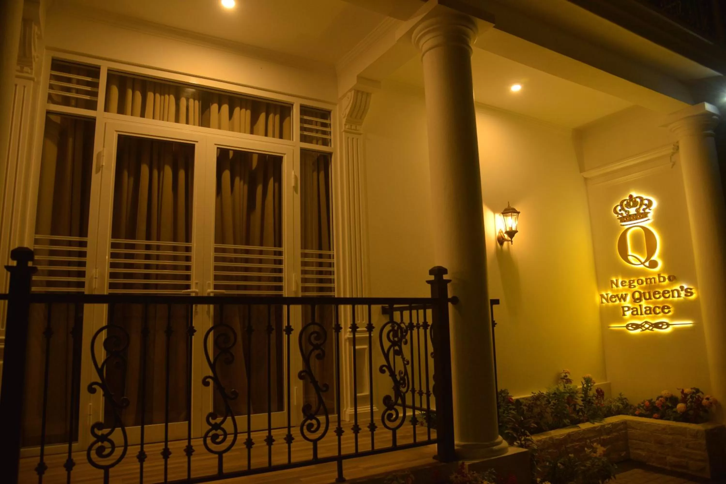 Balcony/Terrace in Negombo New Queen's Palace
