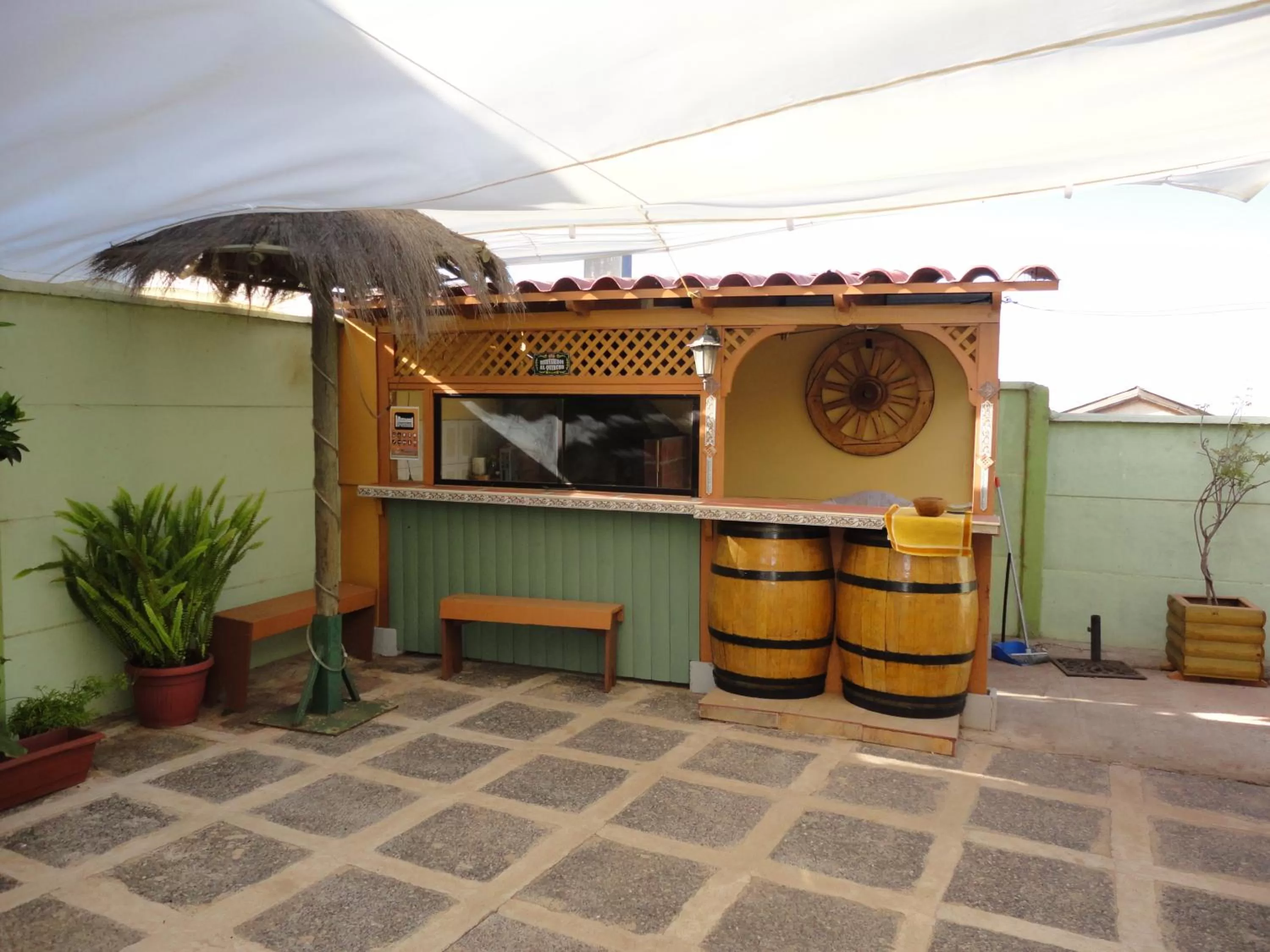 Facade/entrance in Hostal Miramar