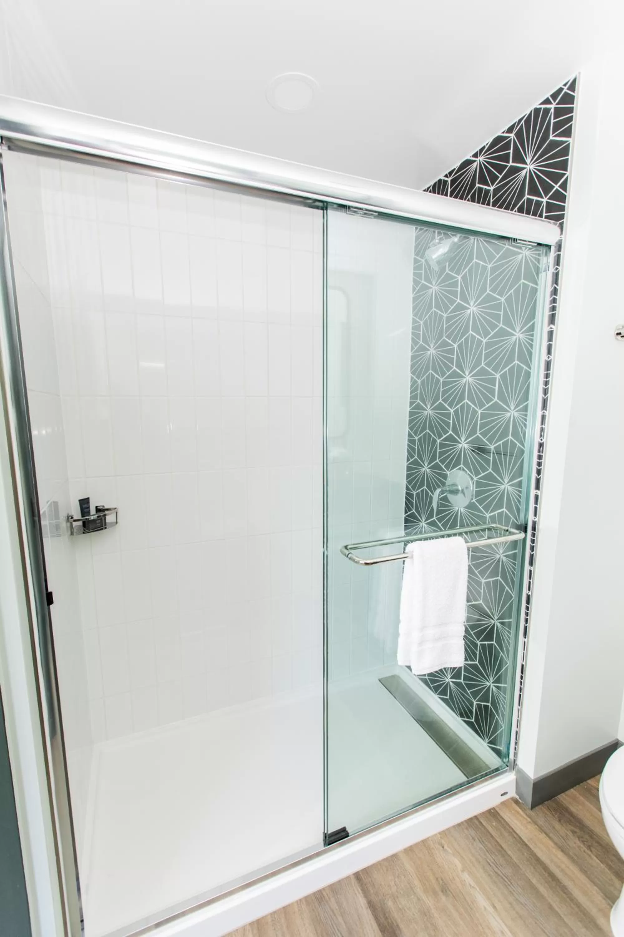 Shower in voco The Darwin - Atlanta Midtown by IHG