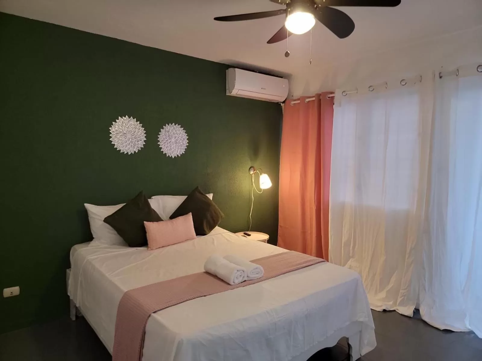 Bedroom, Bed in Hotel Sea Breeze Sosua