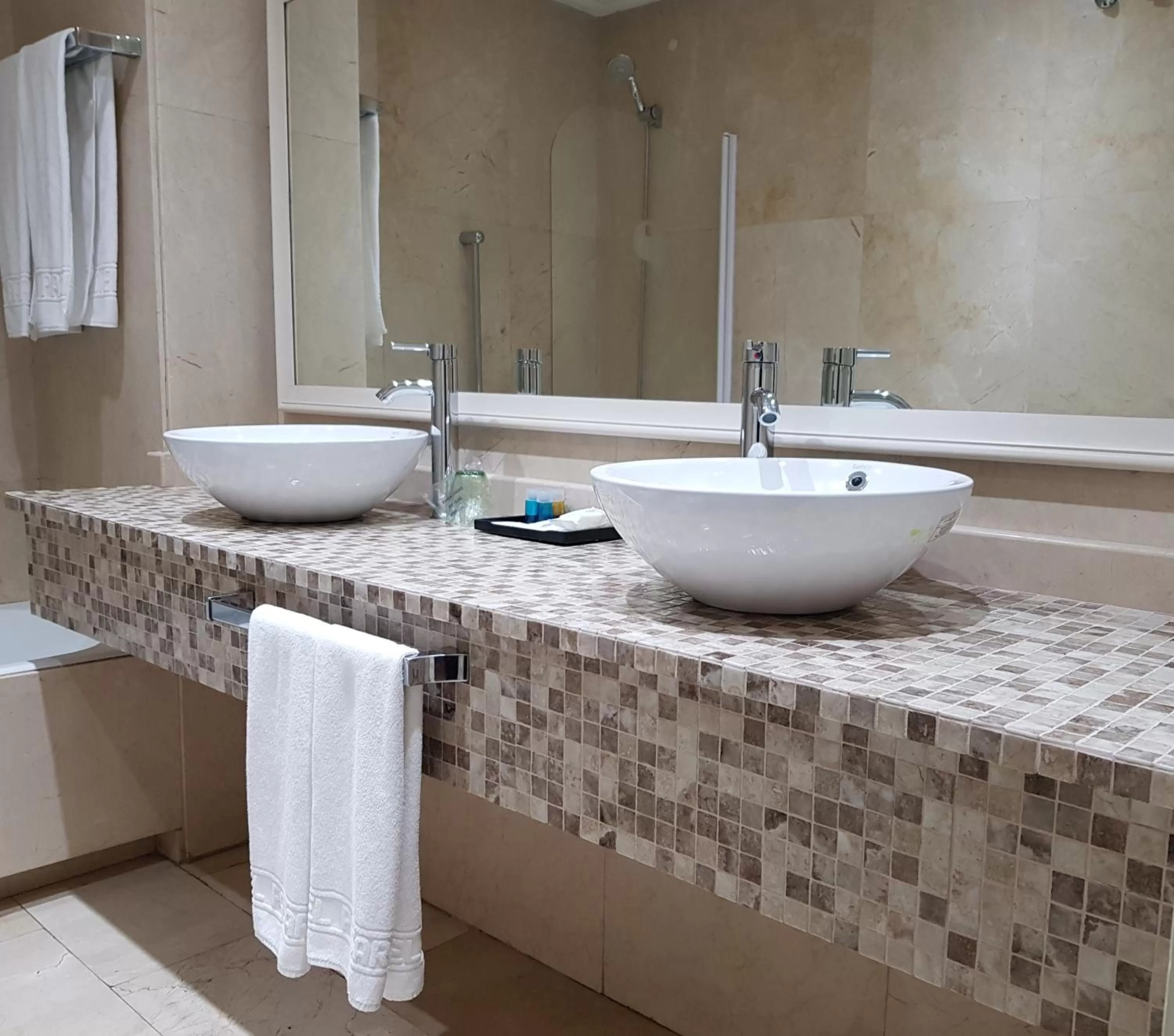 Bathroom in Hotel Pasarela