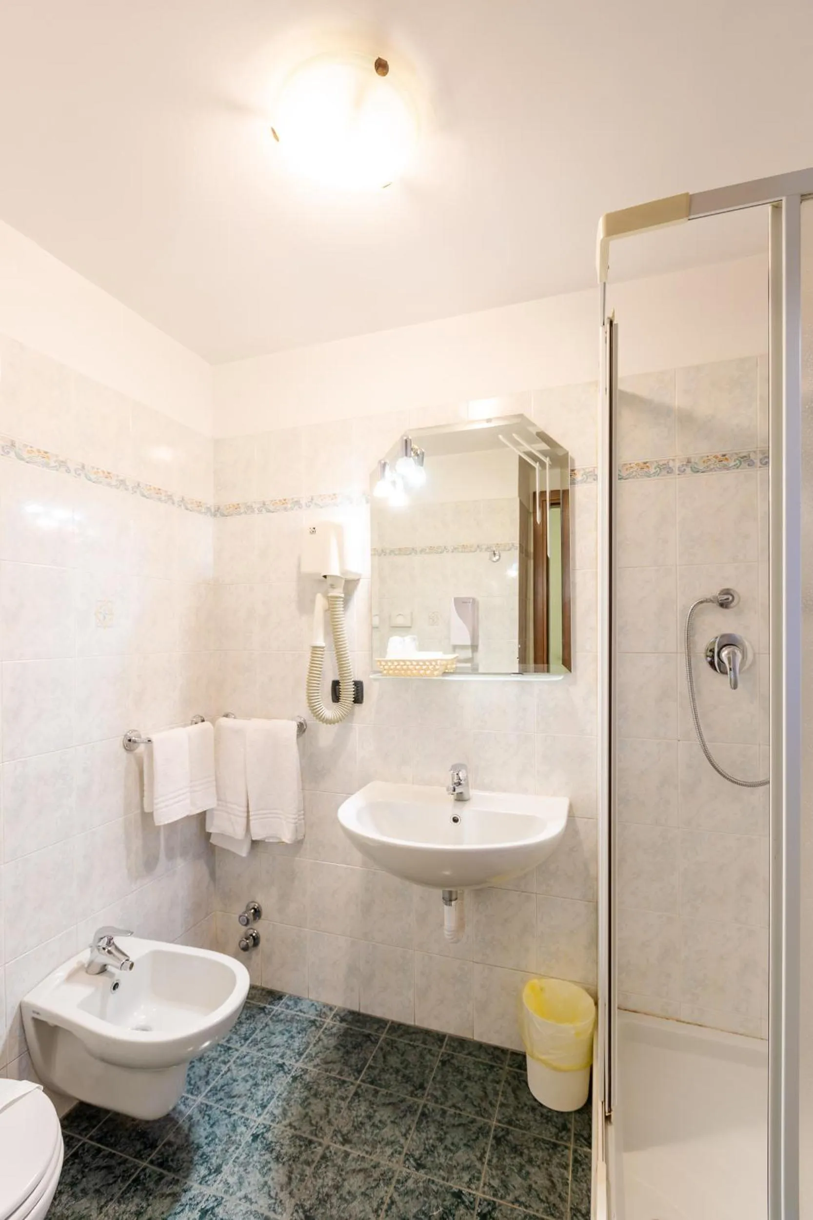 Bathroom in Hotel Castello