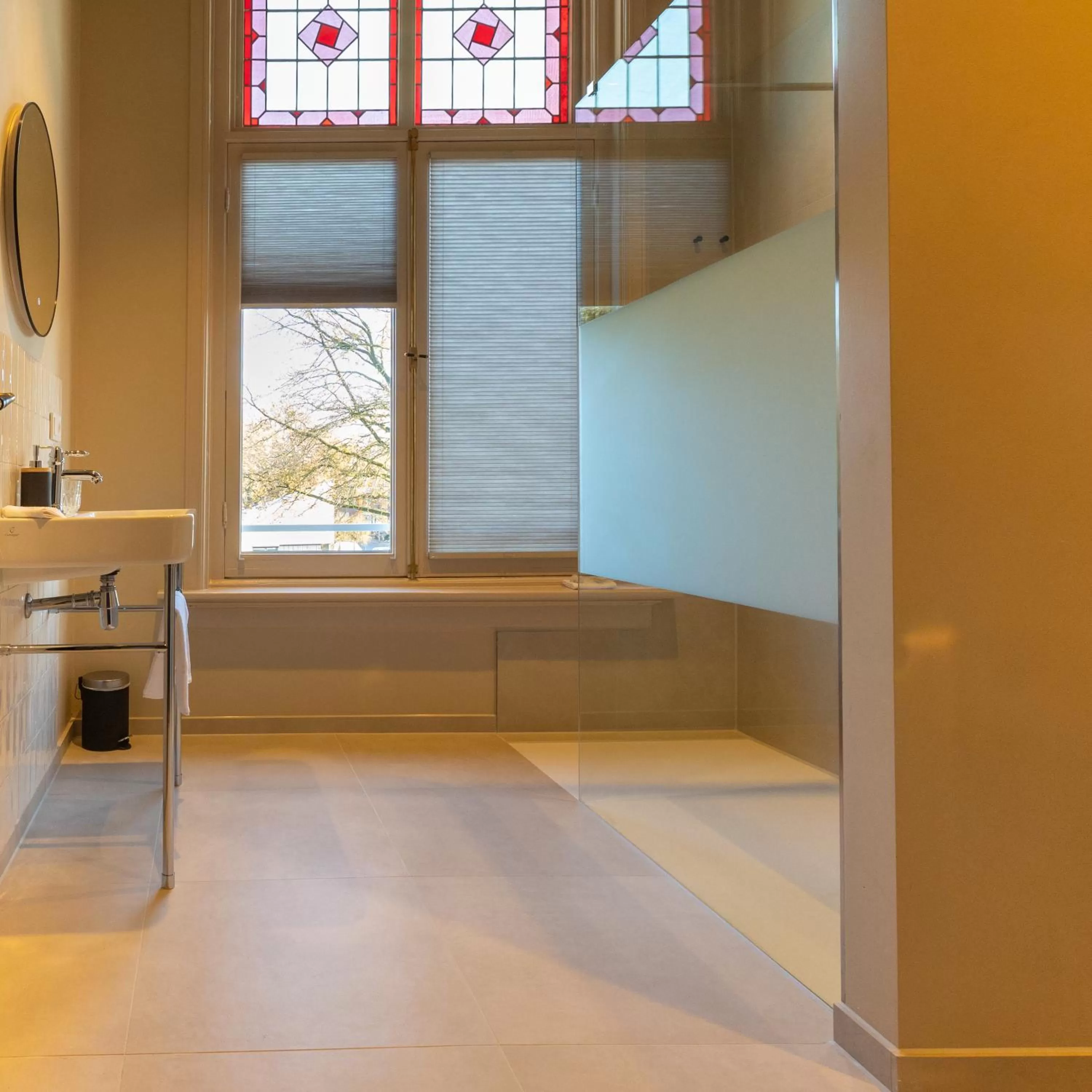 Shower in Hotel bij Jacob