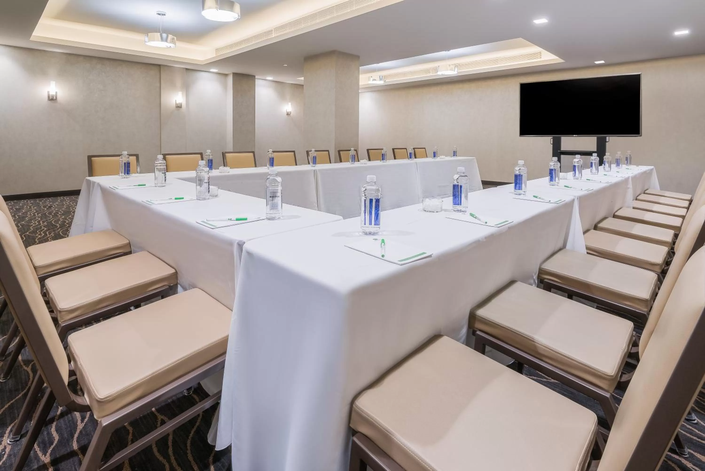 Meeting/conference room in Holiday Inn Brooklyn Downtown by IHG