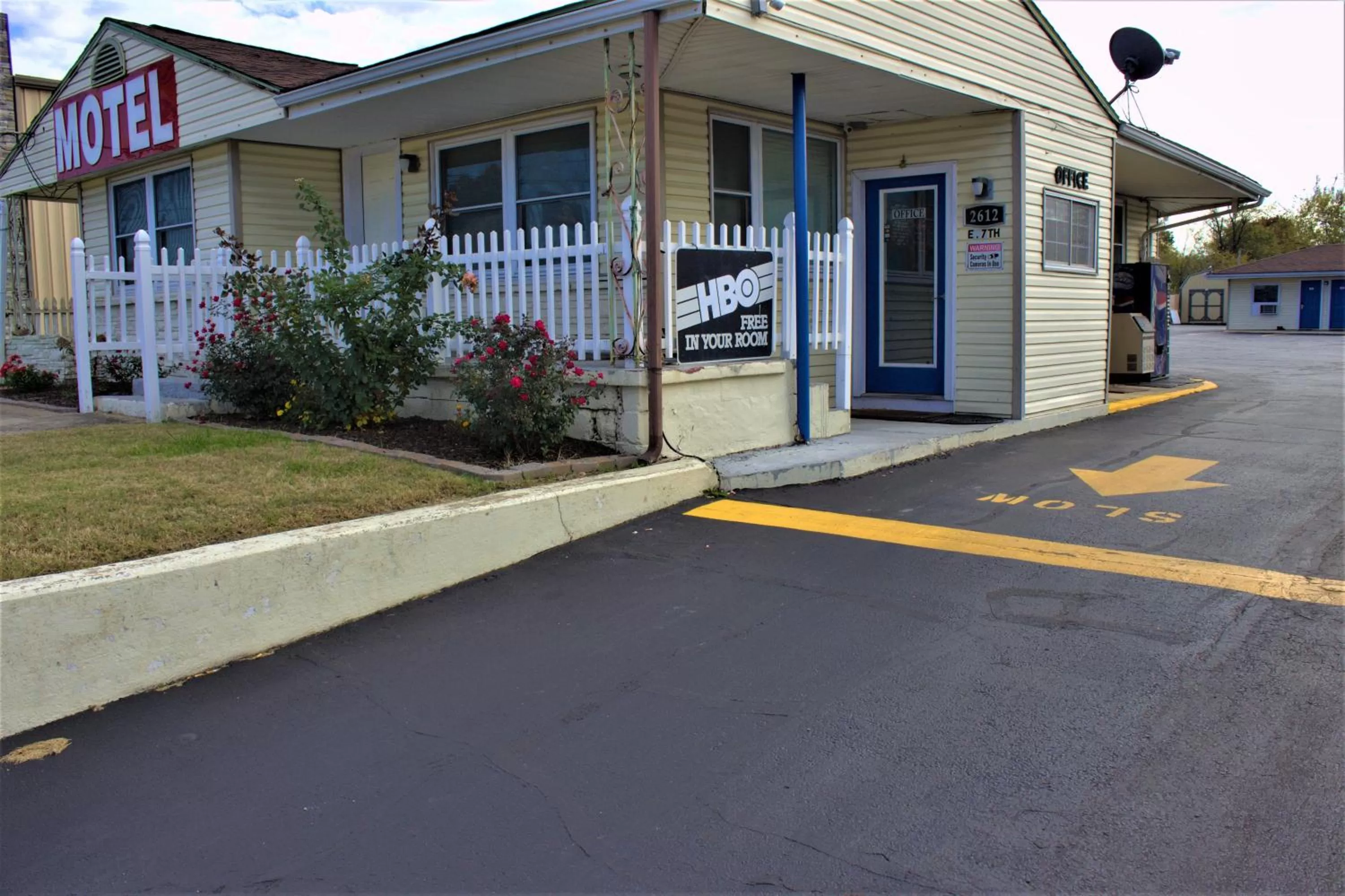 Property building in Plaza Motel