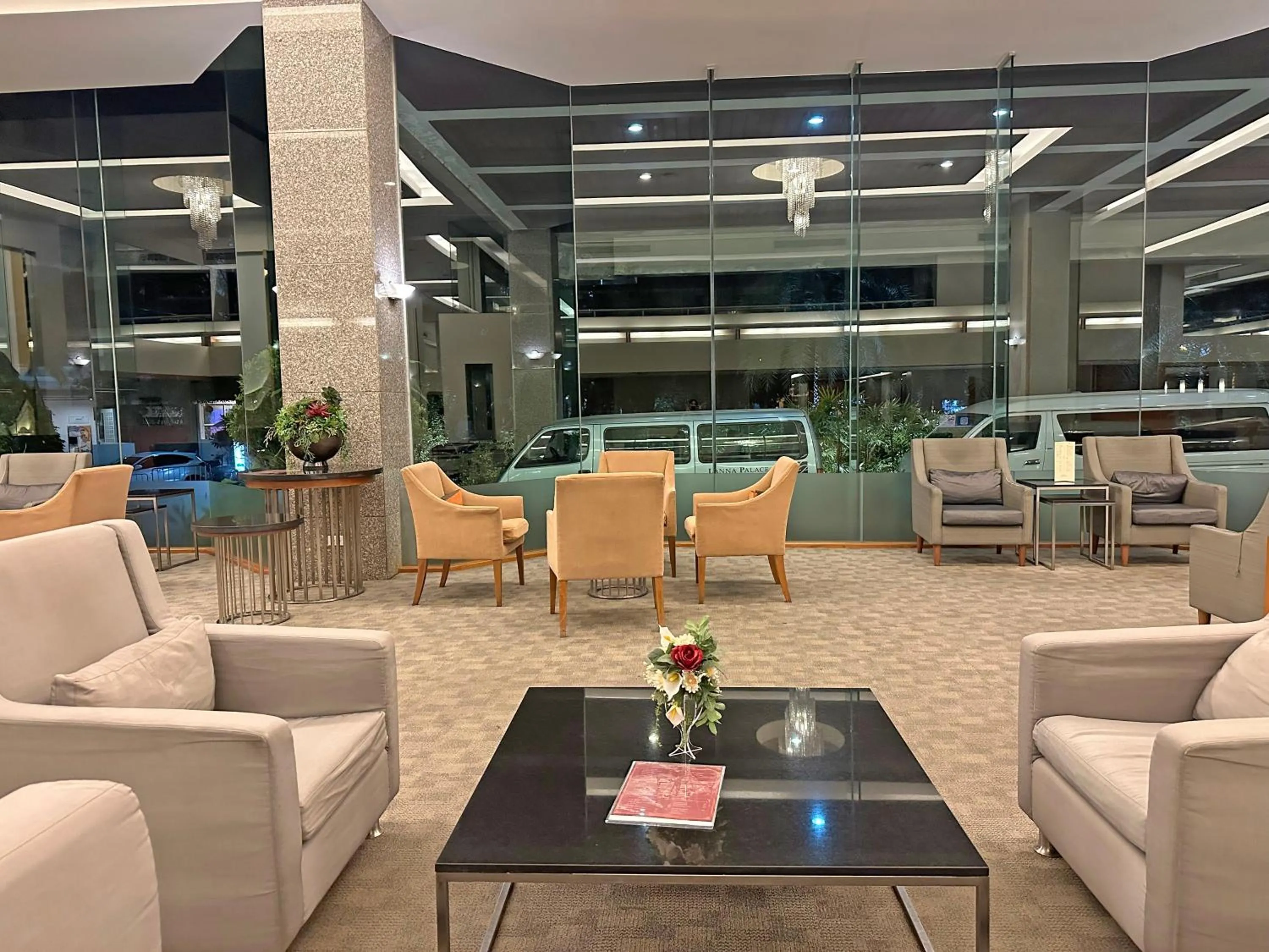 Lobby or reception in Lanna Palace 2004