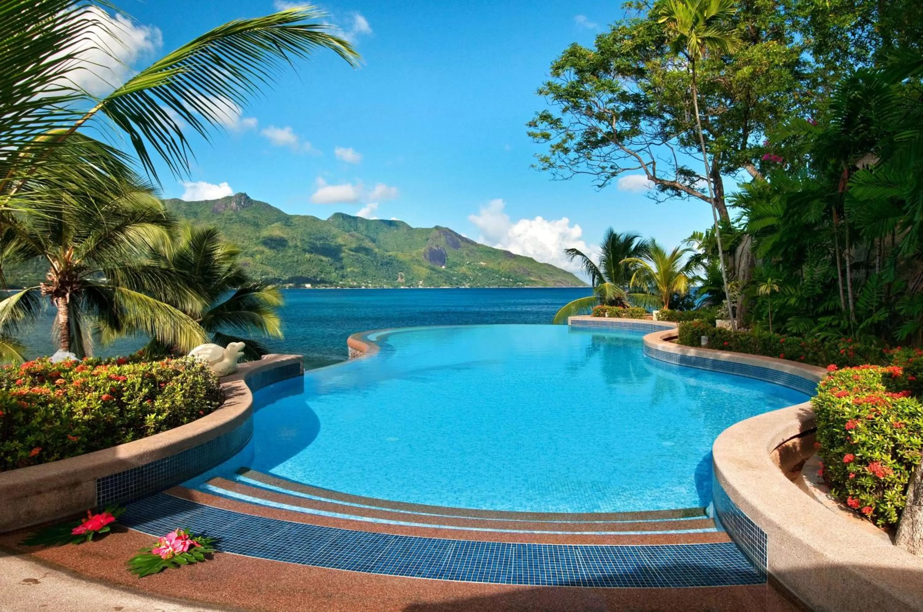 Pool view in Hilton Seychelles Northolme Resort & Spa