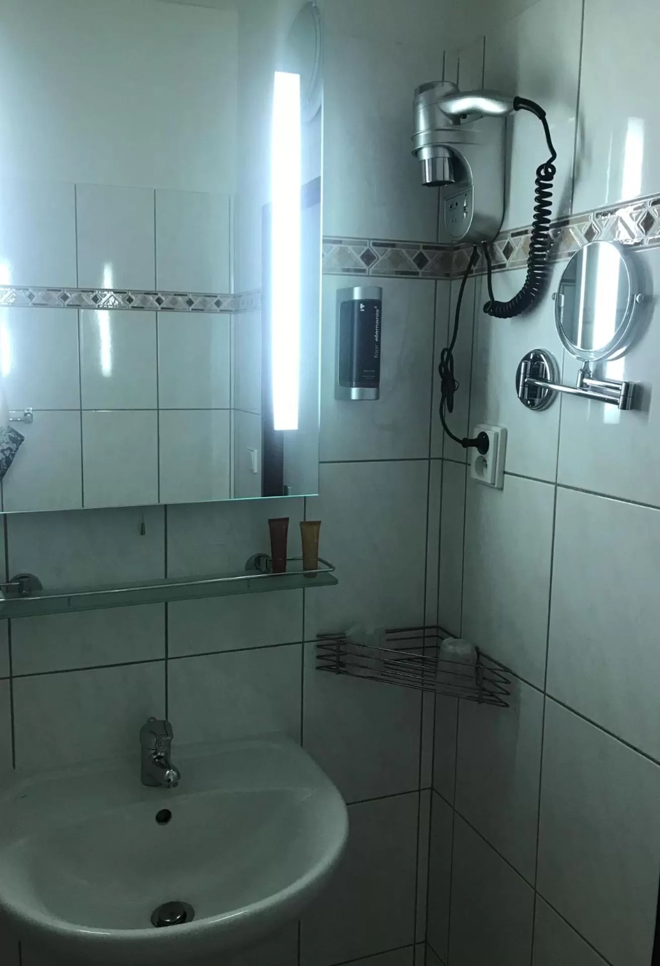 Twin Room with Bathroom in Hotel Bila Ruze