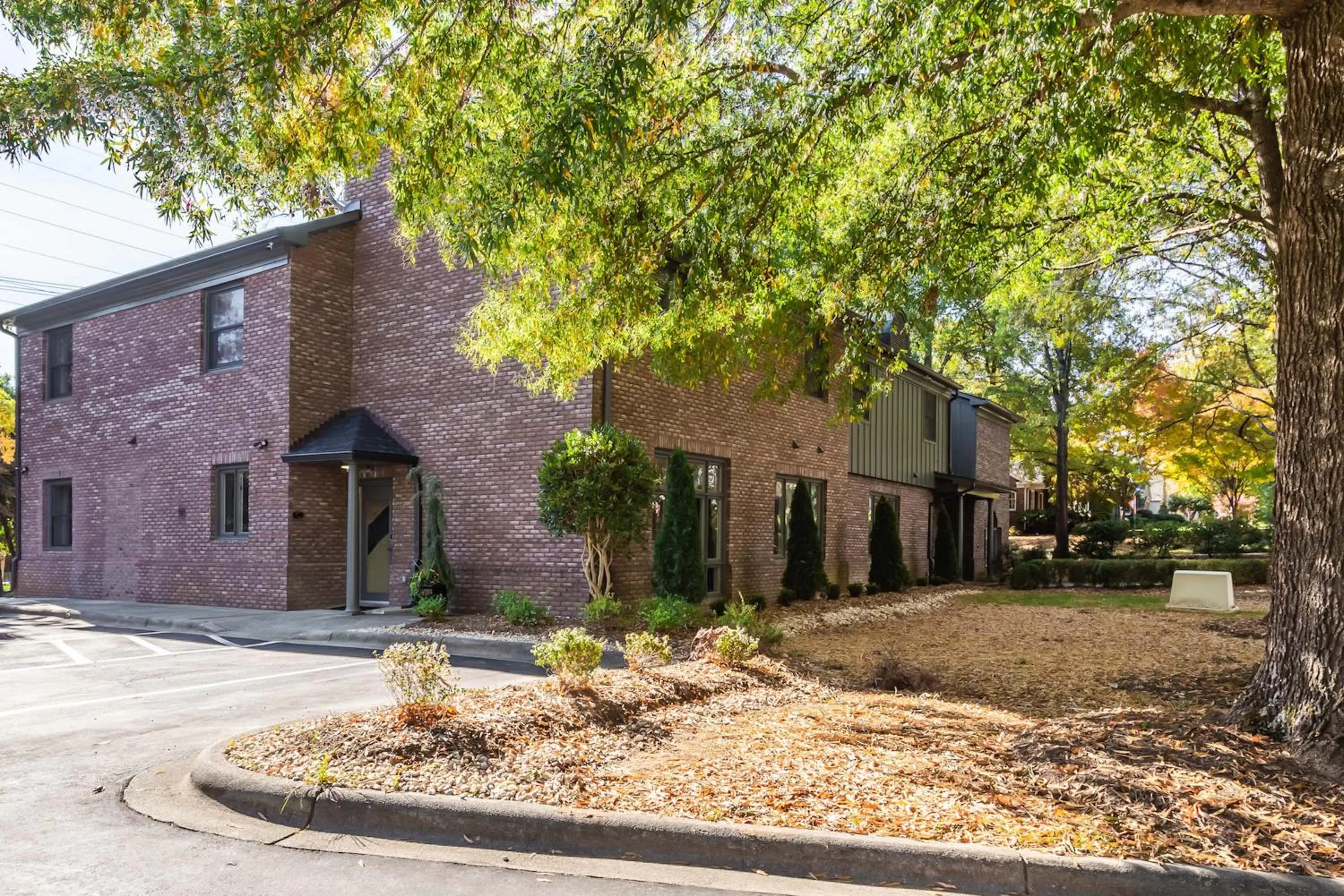 Property building in Kasa Edison House South End Dilworth Charlotte