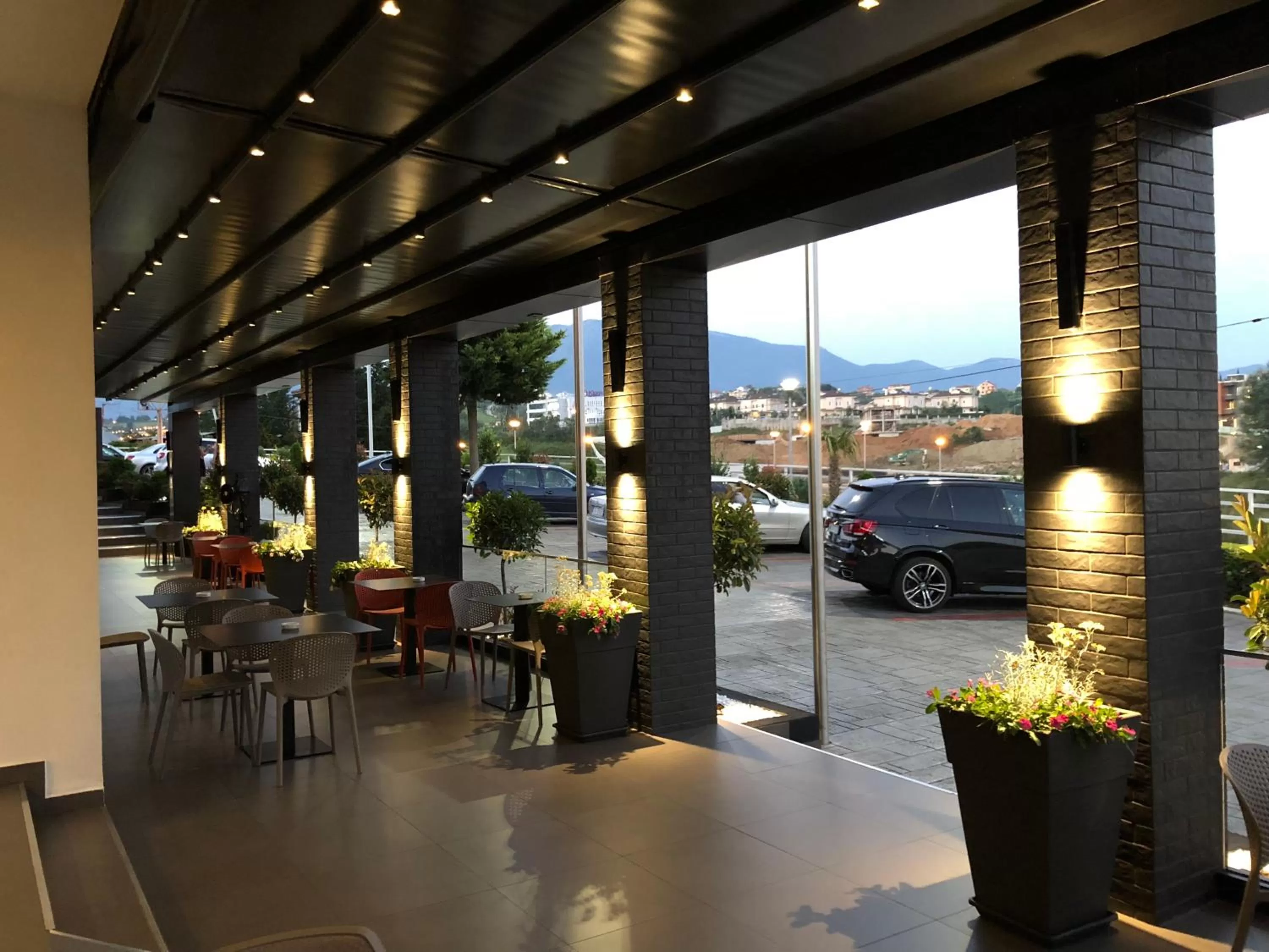 Restaurant/places to eat in Mai Tai Resort