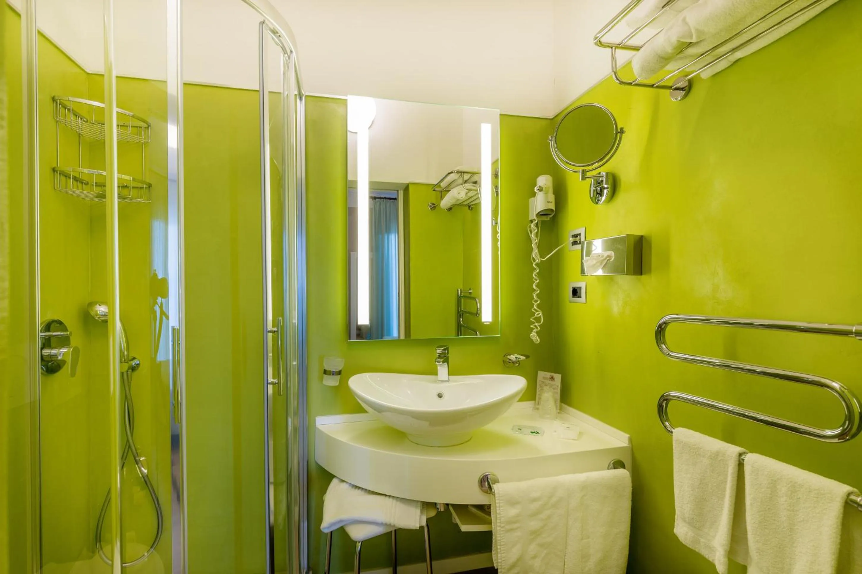 Bathroom in Hotel El Balear