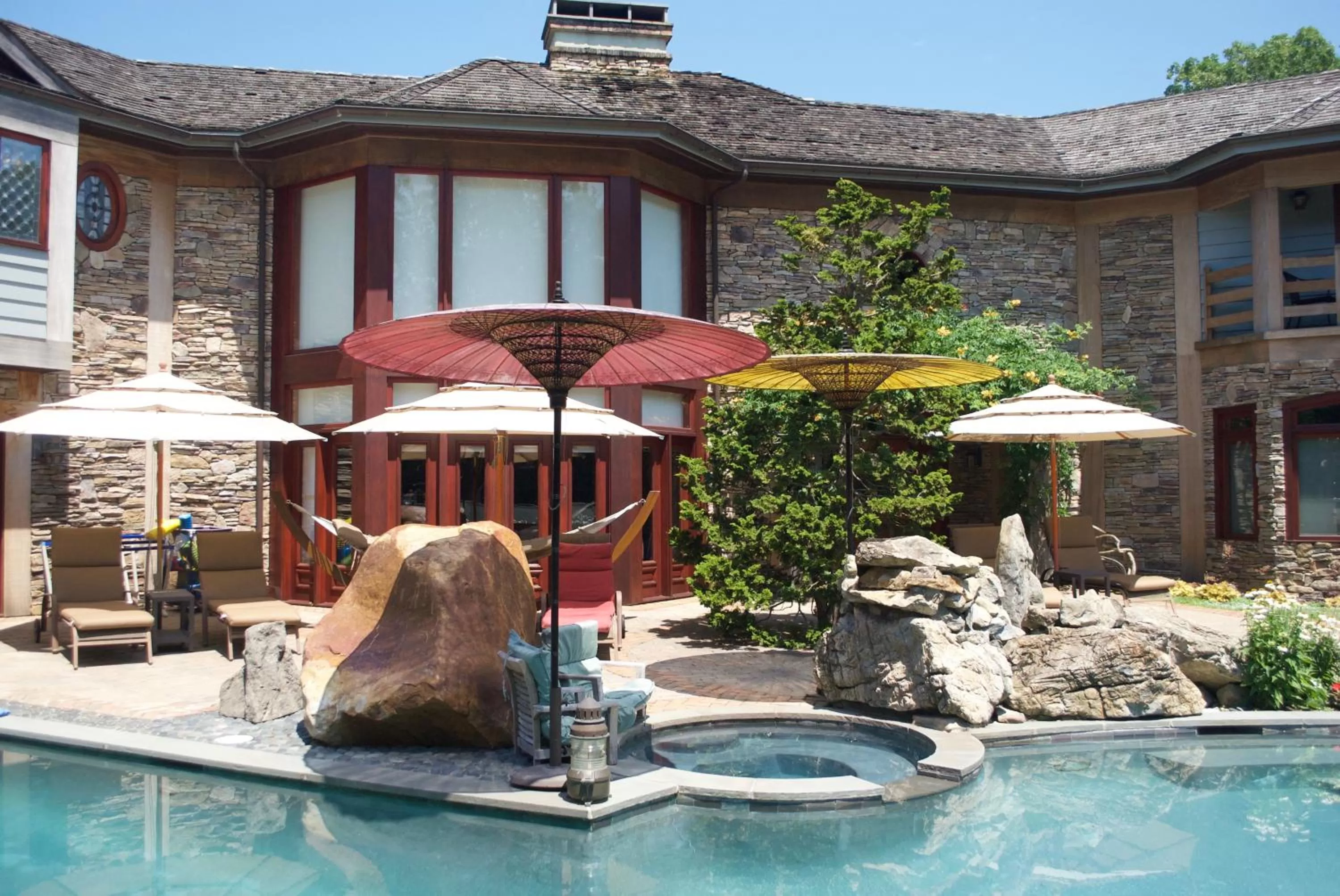 Patio in East Hampton Art House Bed and Breakfast