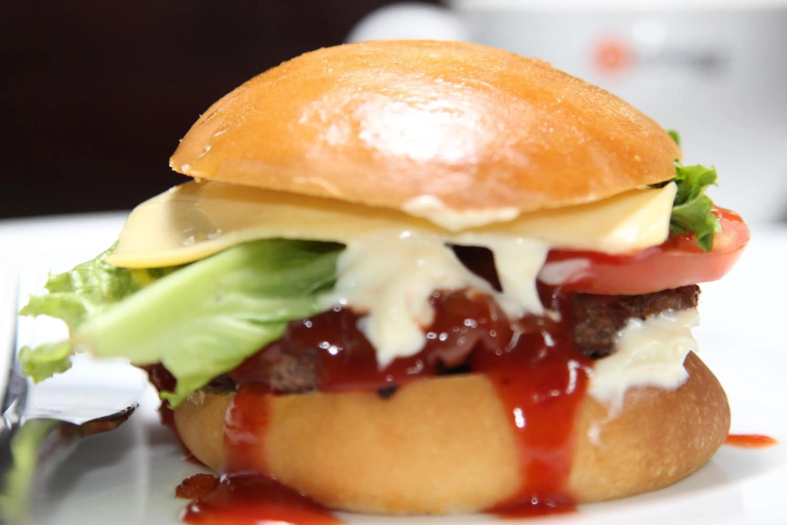 Food and drinks in Richmond Hotel & Suites