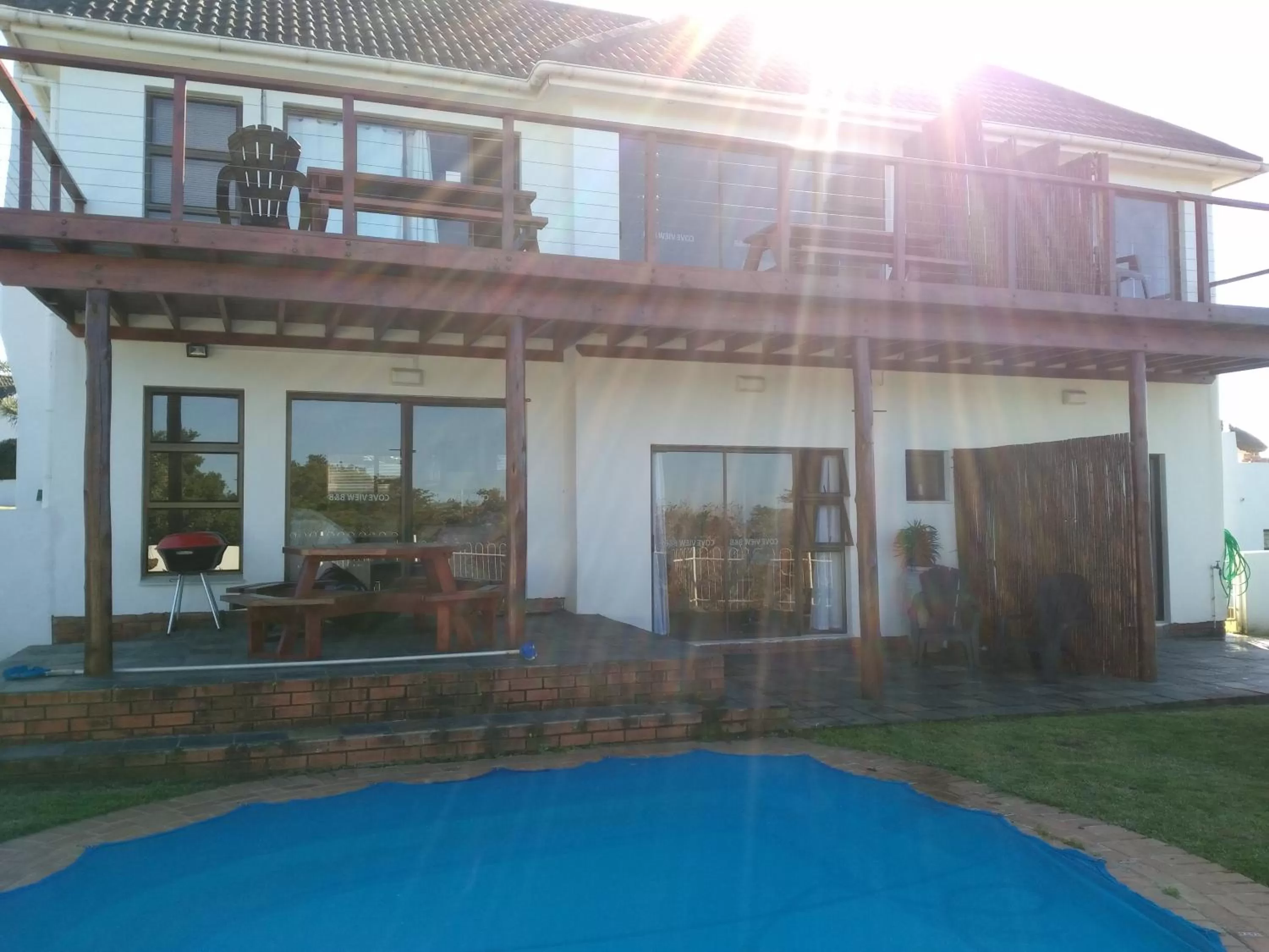 Communal lounge/ TV room in Cove View B&B