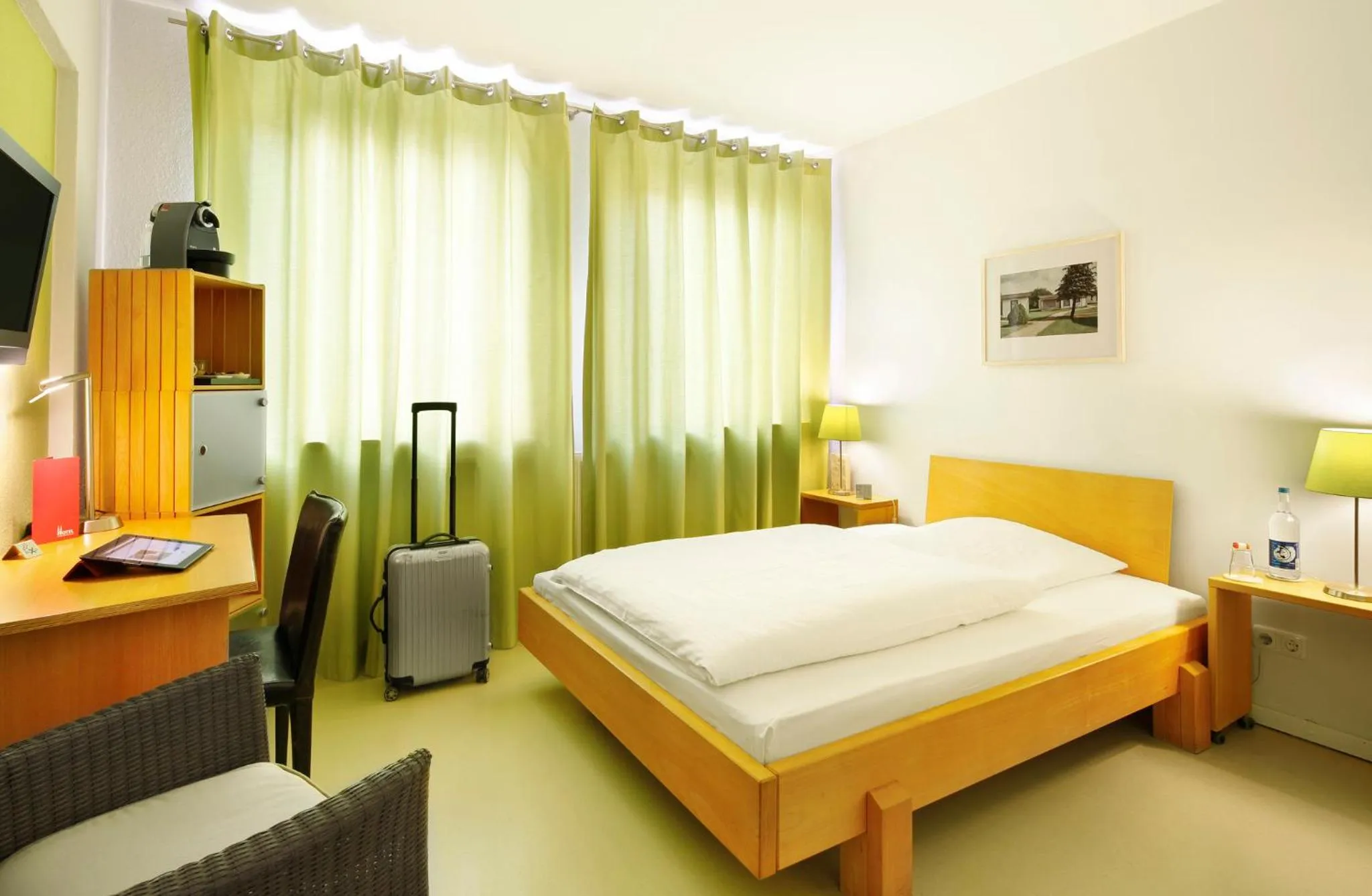 Day, Bed in Hotel an der Marienkirche