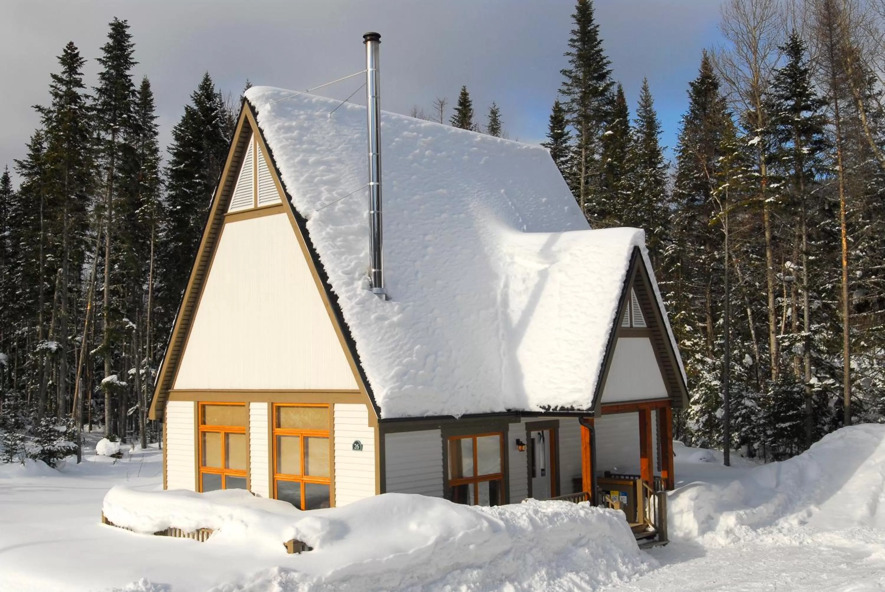 Photo of the whole room in Gîte du Mont-Albert - Sepaq
