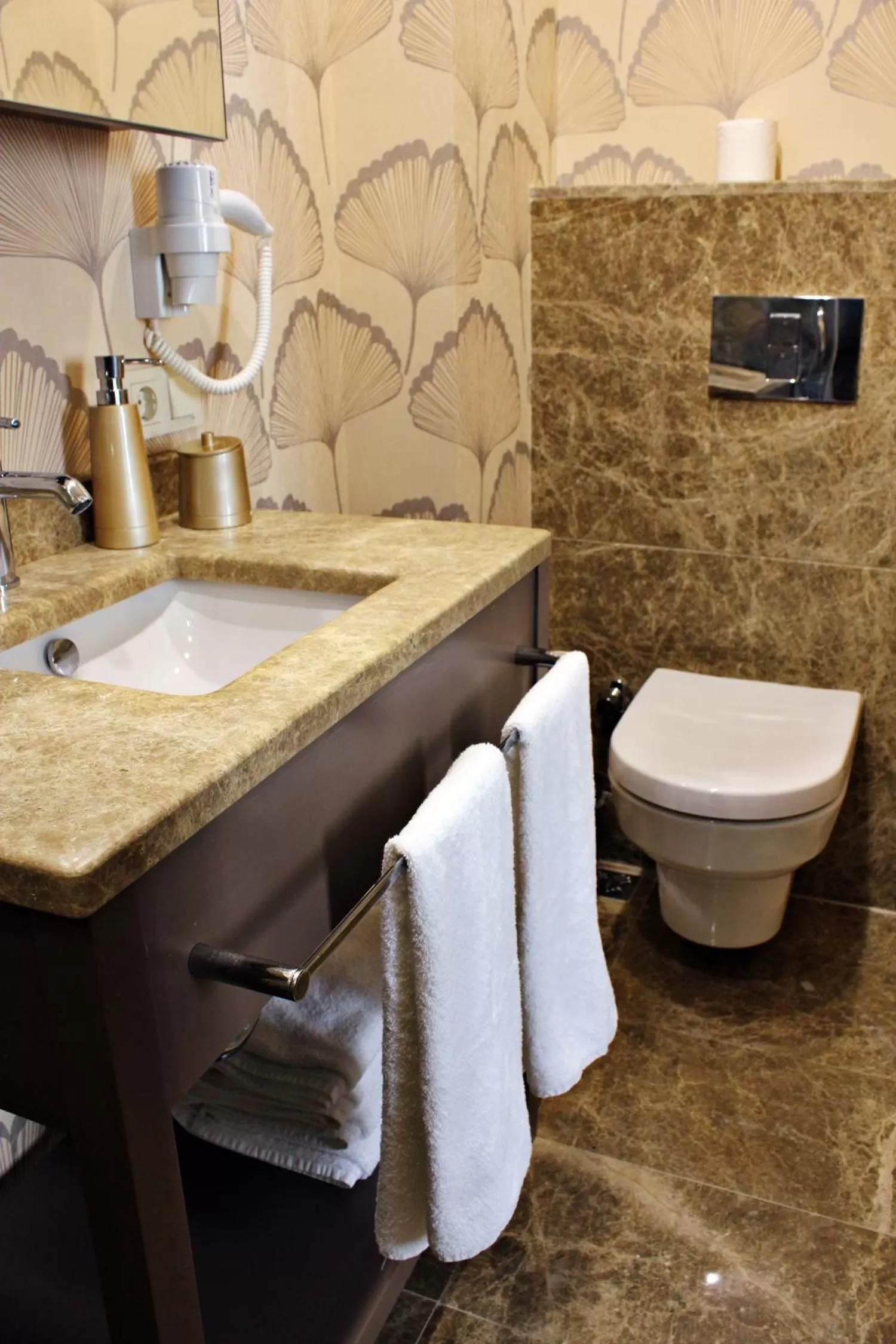 Toilet in Beyoglu Suites Hotel