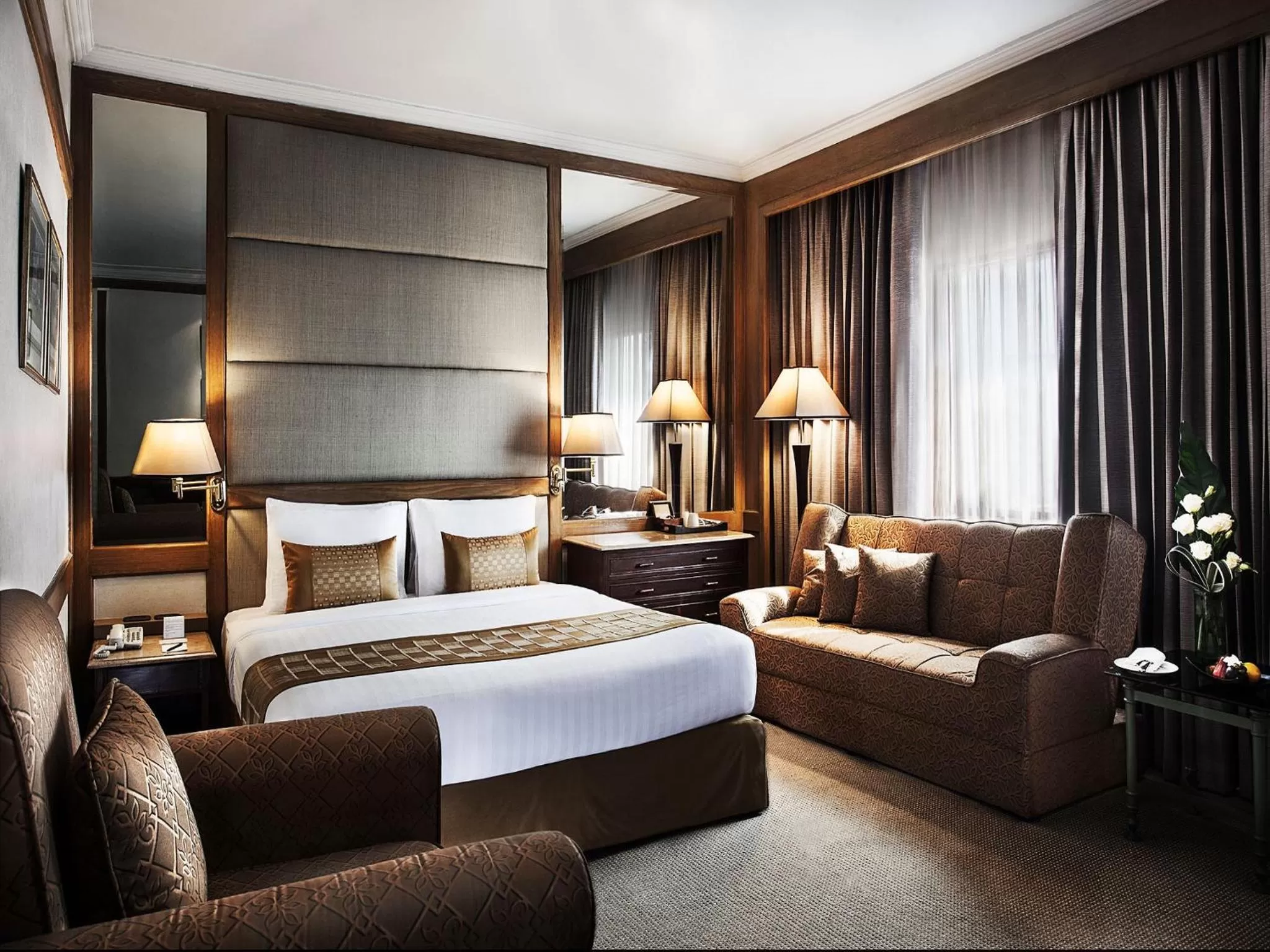 Bedroom, Bed in Arnoma Hotel Bangkok