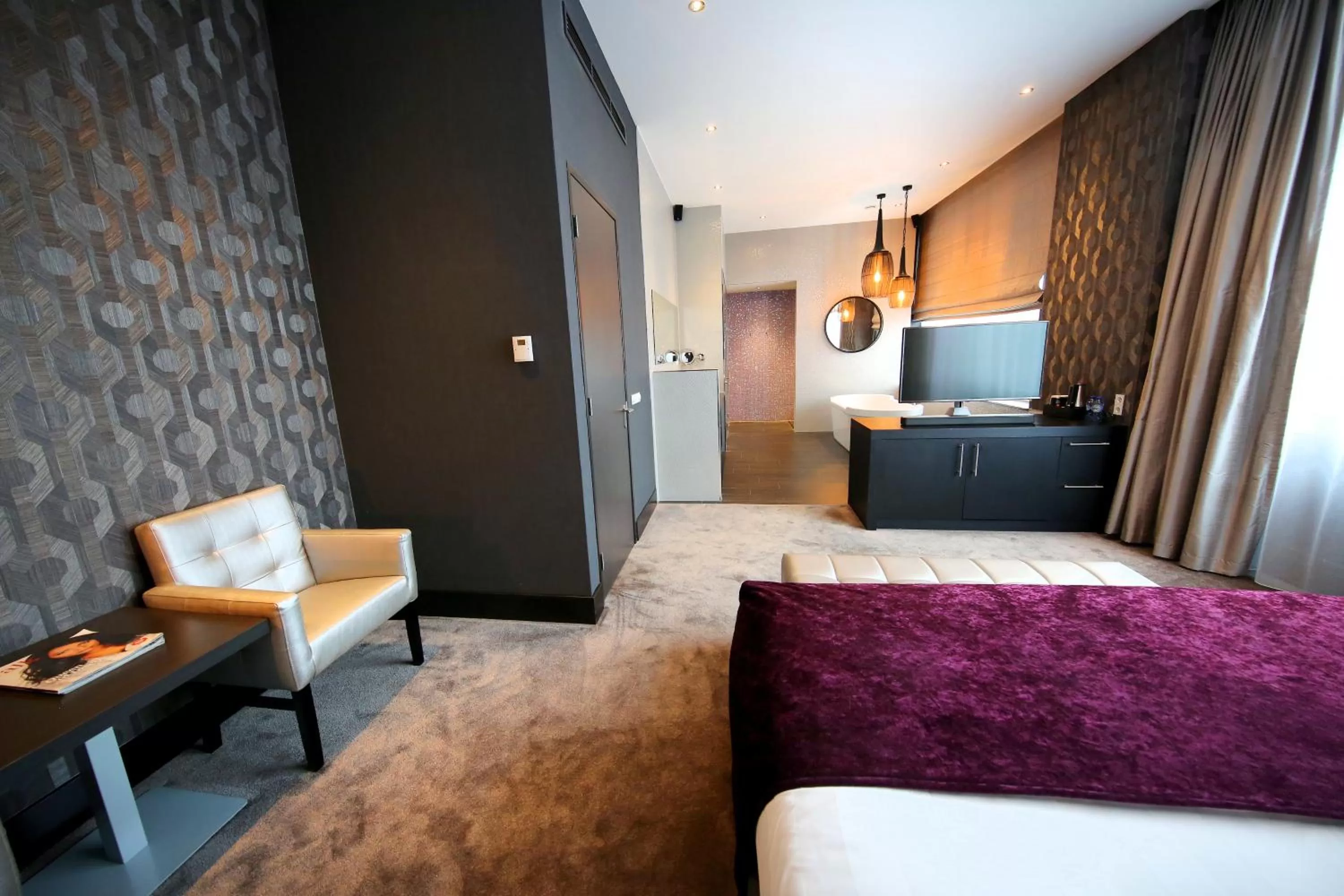 Photo of the whole room, Bed in Van Der Valk Hotel Almere