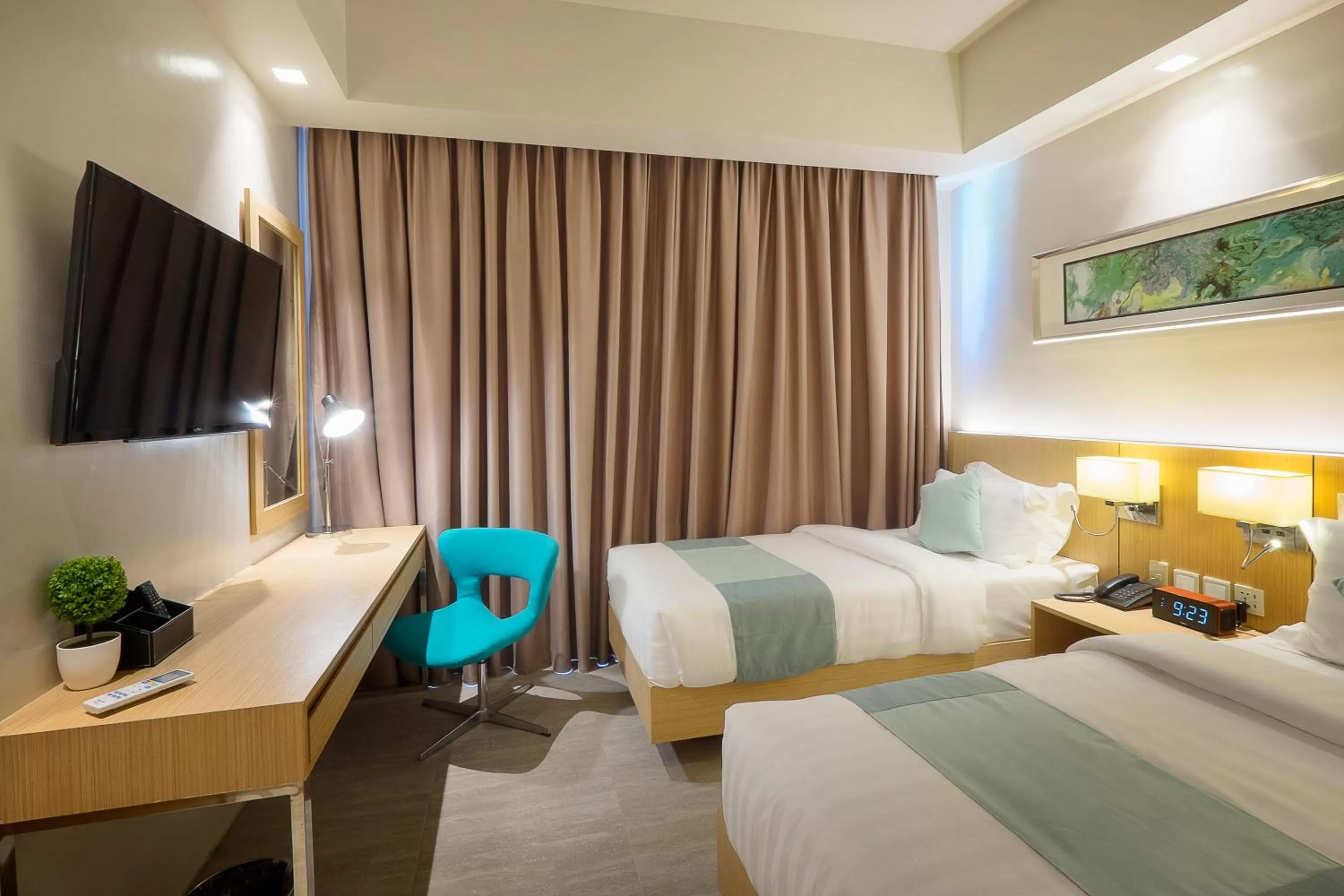 Photo of the whole room, Bed in Watergate Boutique Hotel