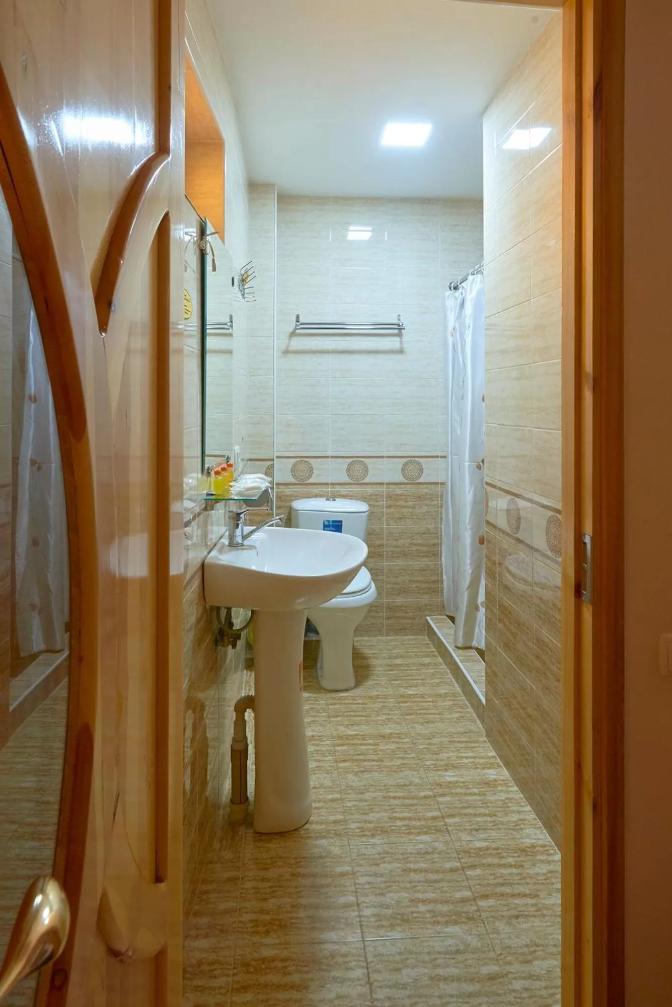 Bathroom in B&B Emir