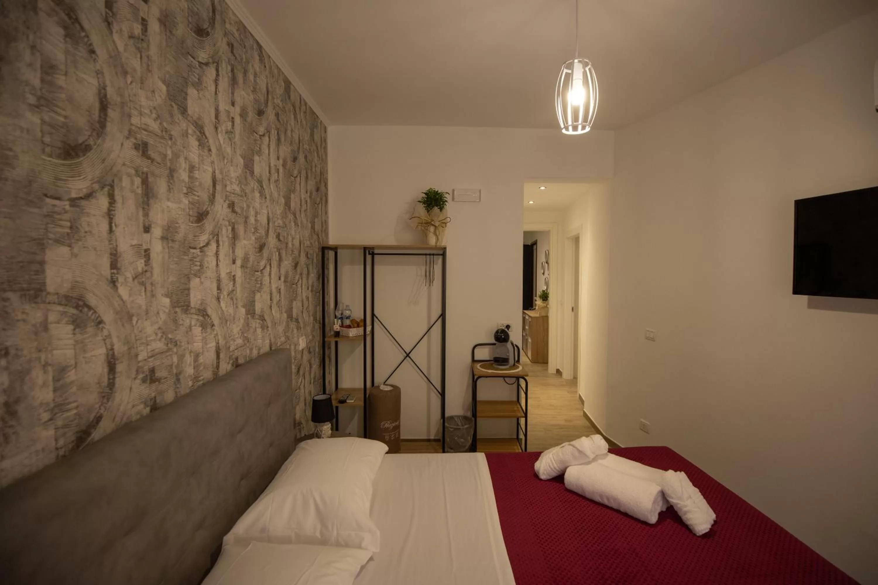 Bedroom, Bed in Panta Rei