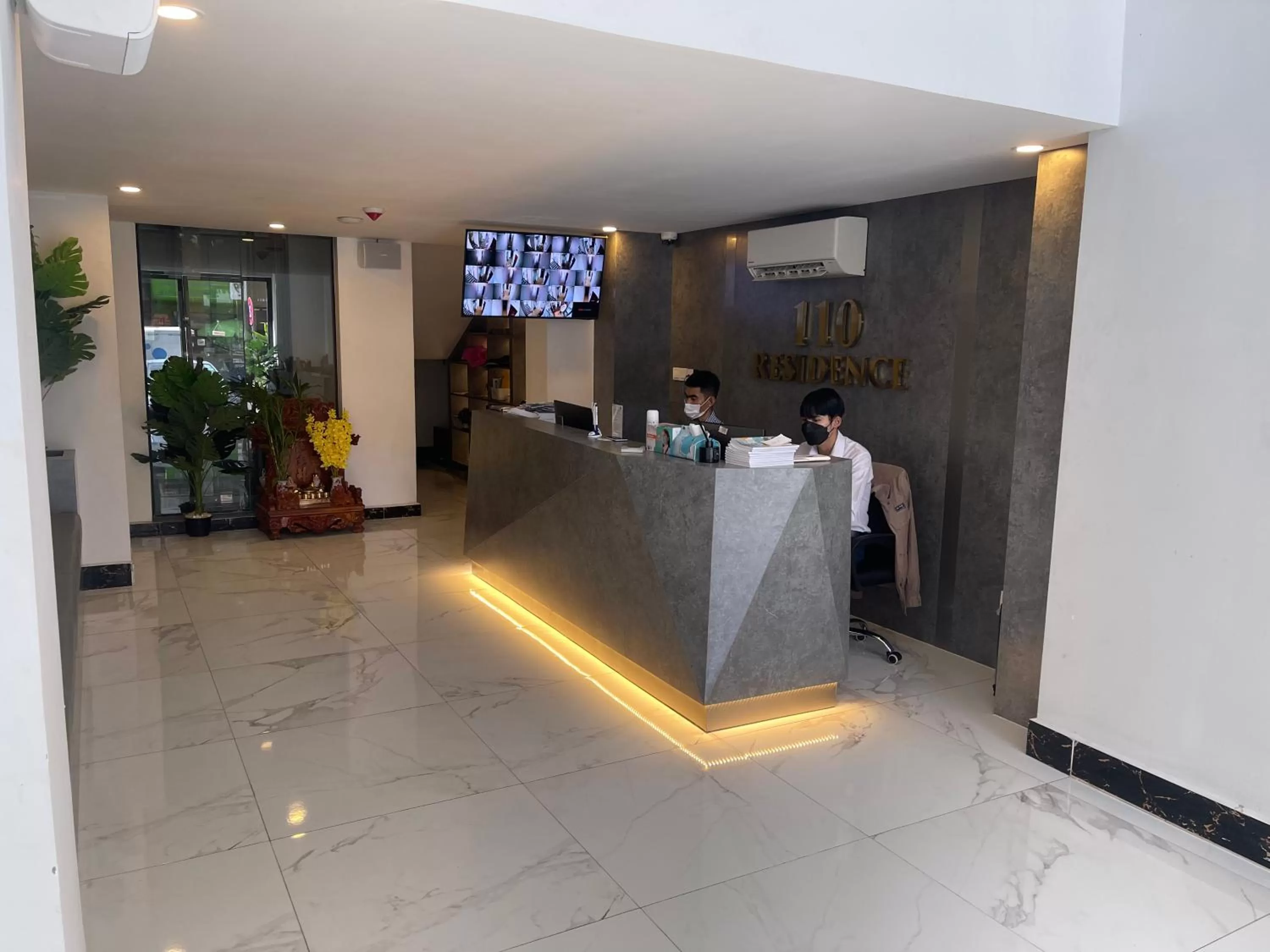 Lobby or reception in Residence 110 (Hotel and Apartments)